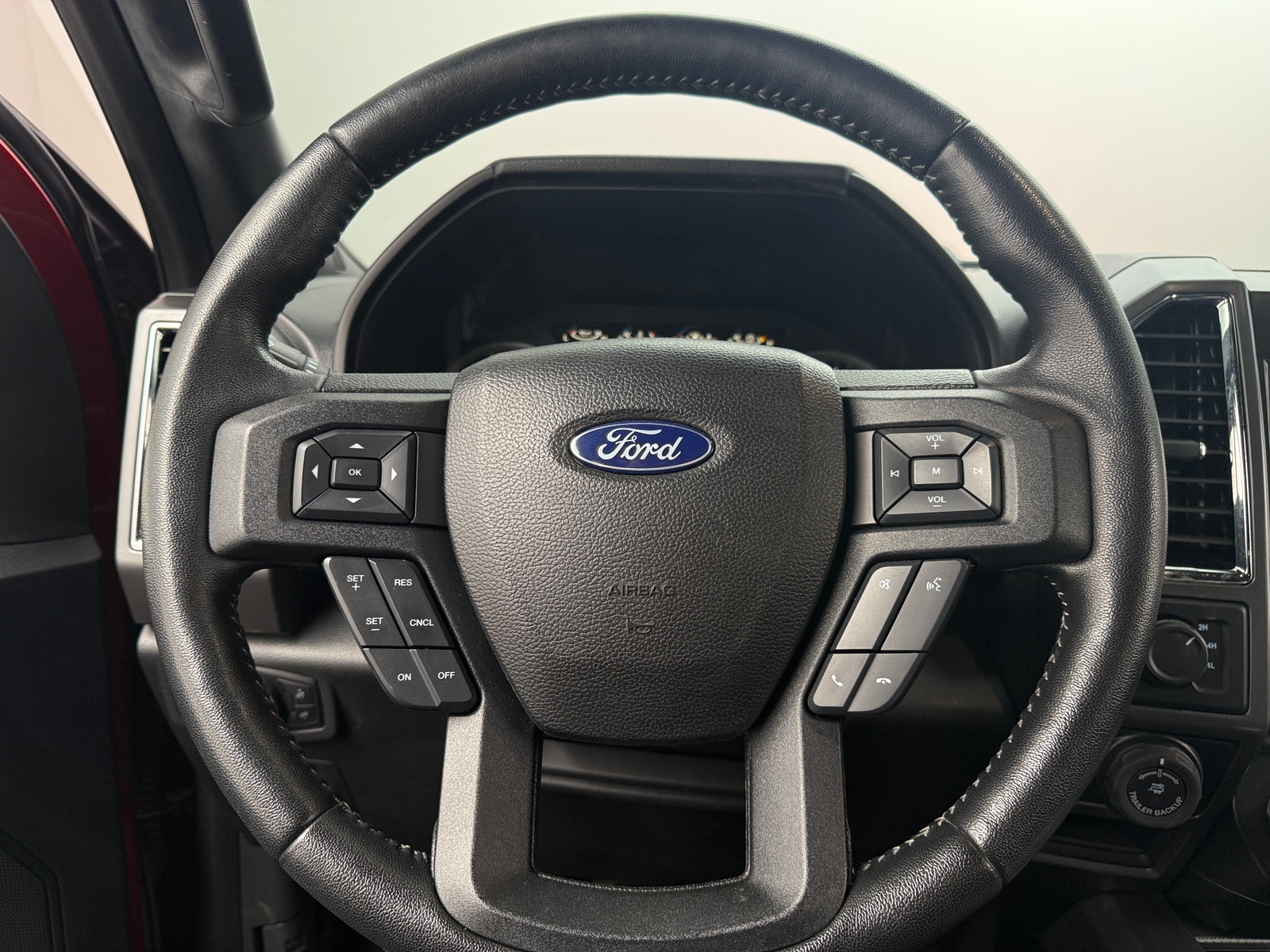 Thumbnail: 2017 Ford Econoline - 5