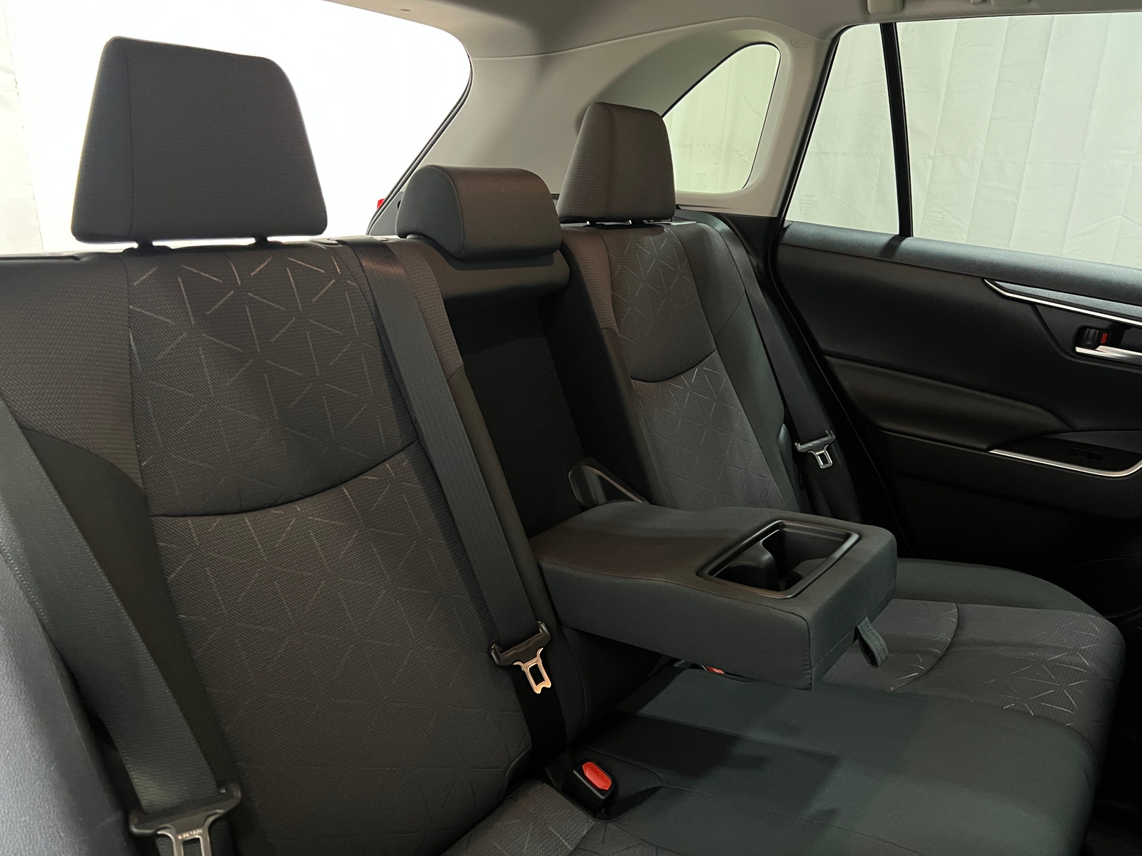 Thumbnail: 2020 Toyota RAV4 - 6