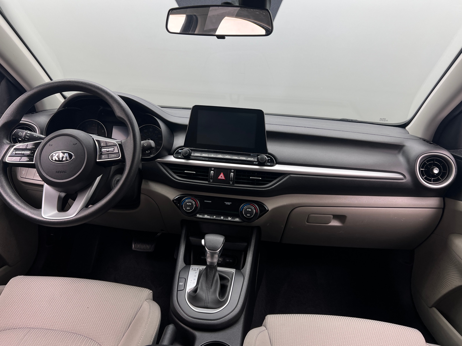 Thumbnail: 2019 Kia Forte - 3