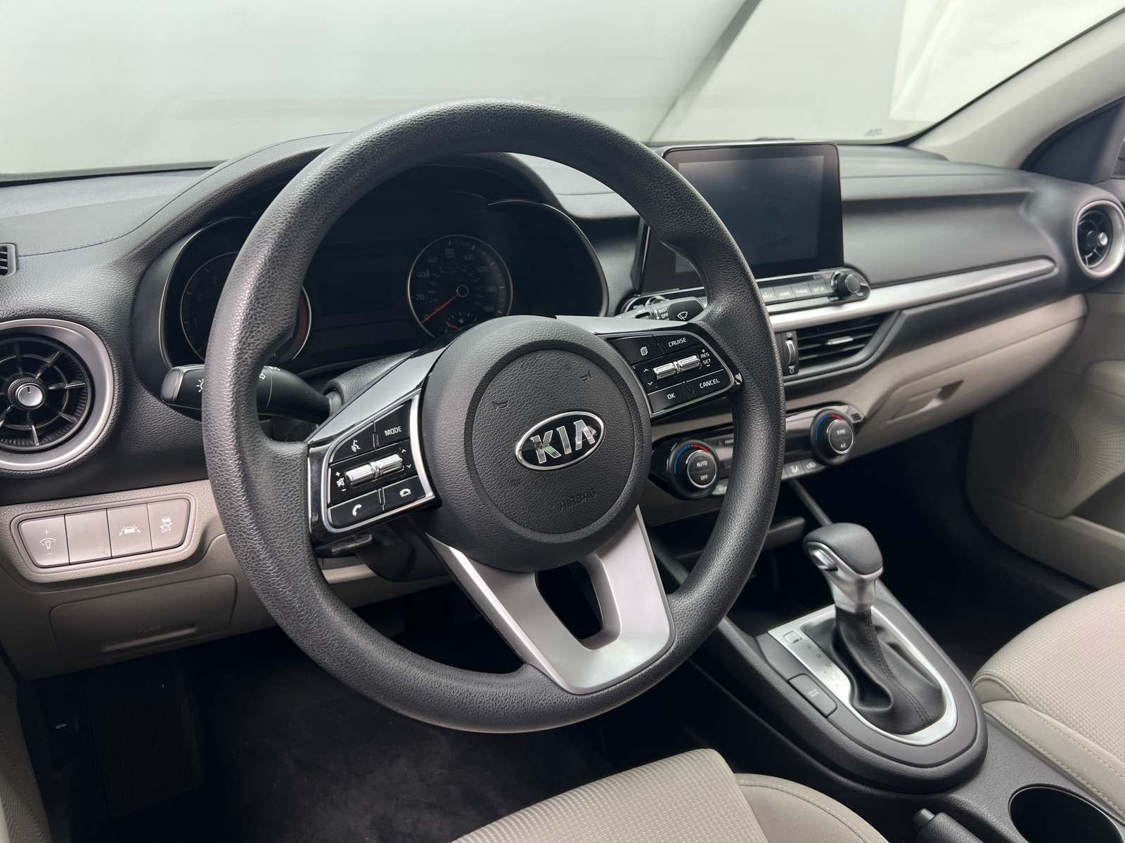 Thumbnail: 2019 Kia Forte - 5