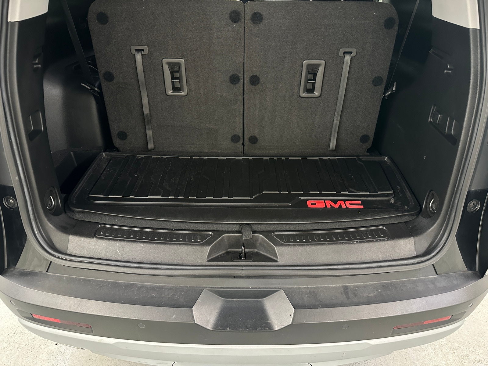 Thumbnail: 2023 GMC Acadia - 7