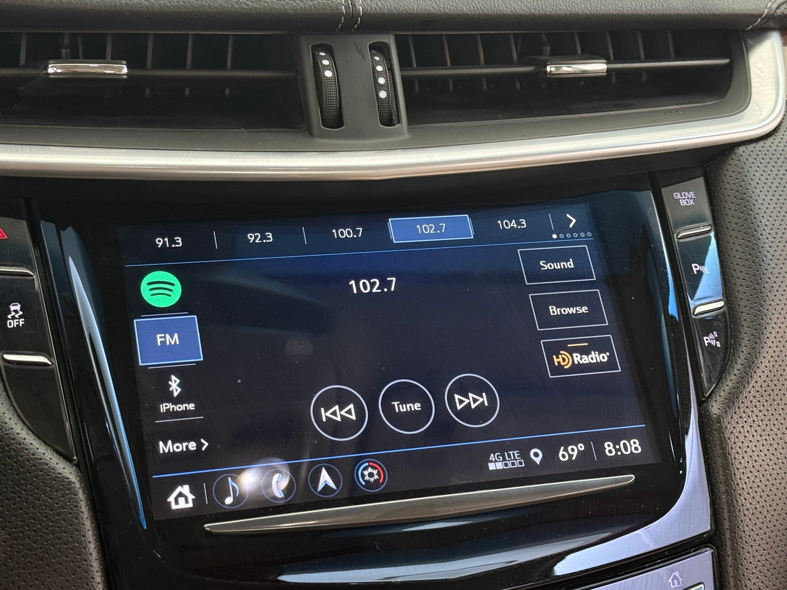 Thumbnail: 2018 Cadillac XTS - 3