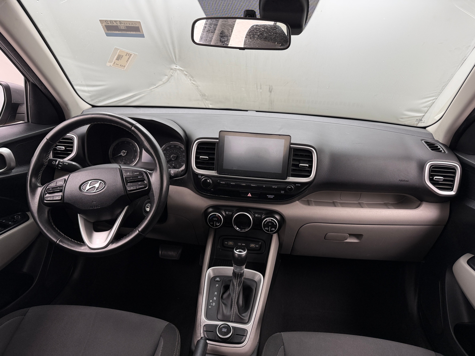 Thumbnail: 2022 Hyundai Venue - 3