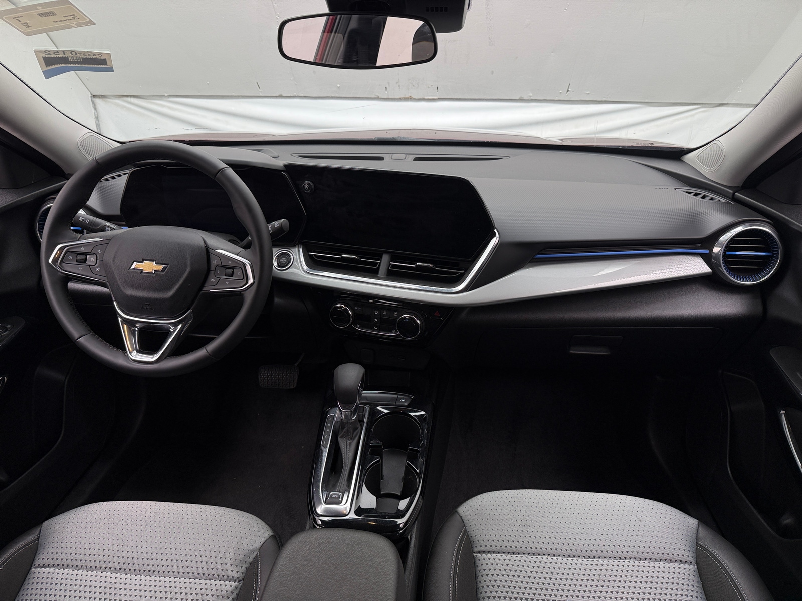 Thumbnail: 2025 Chevrolet Trax - 3