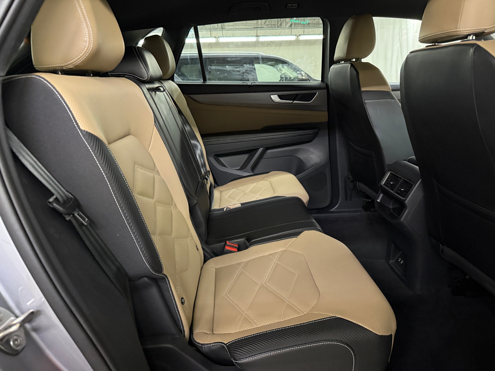 Thumbnail: 2024 Volkswagen Atlas - 5