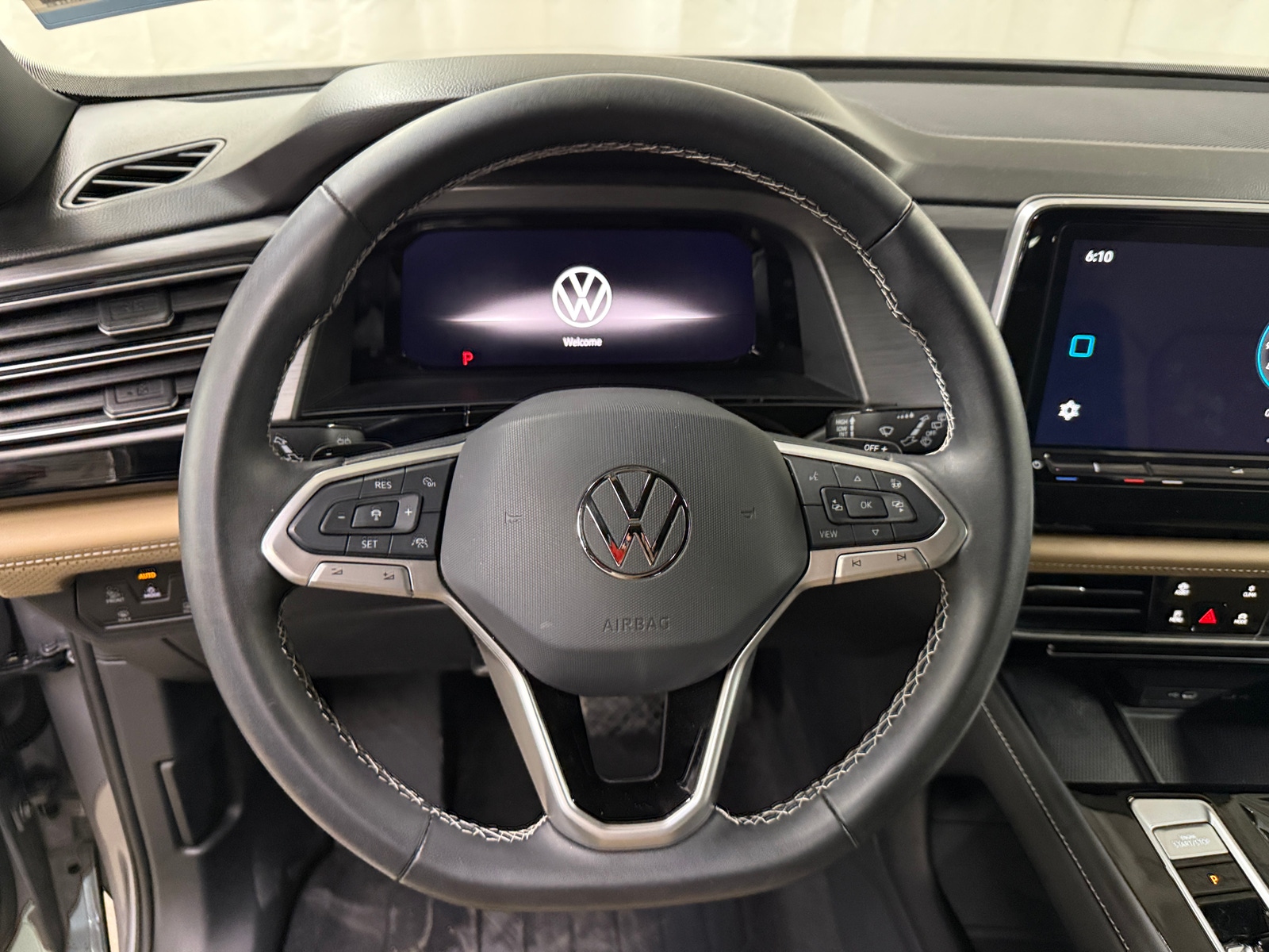 Thumbnail: 2024 Volkswagen Atlas - 4