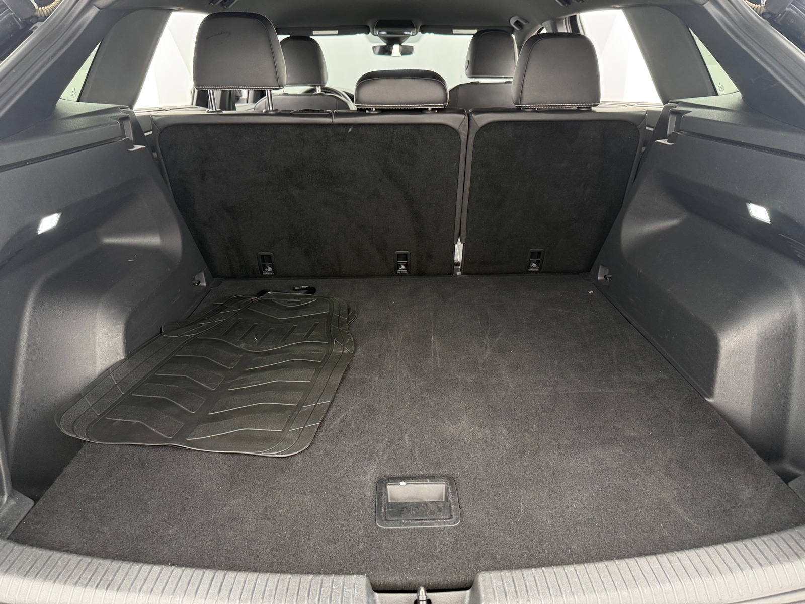 Thumbnail: 2025 Volkswagen Atlas - 6