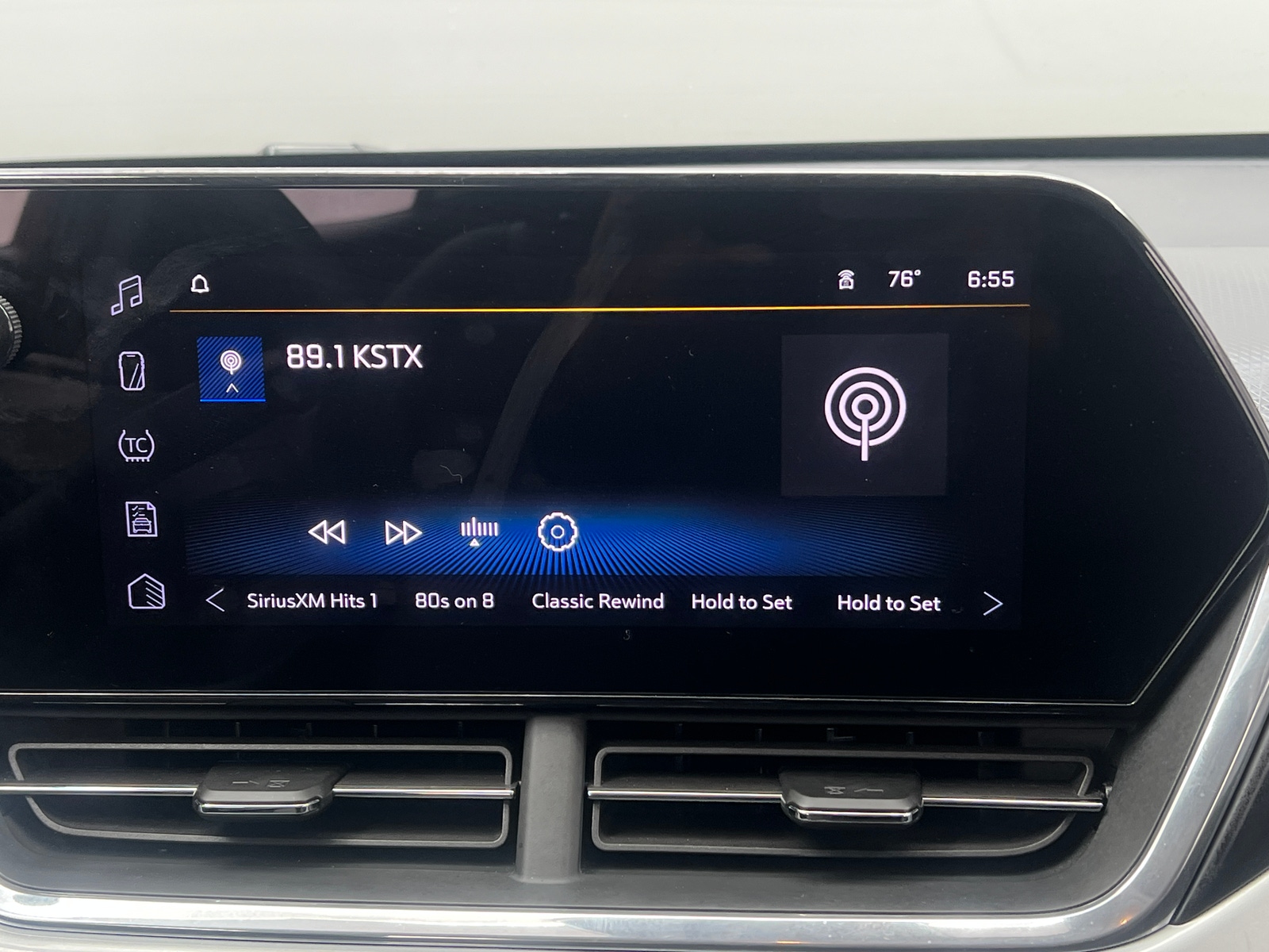 Thumbnail: 2025 Chevrolet Trax - 4