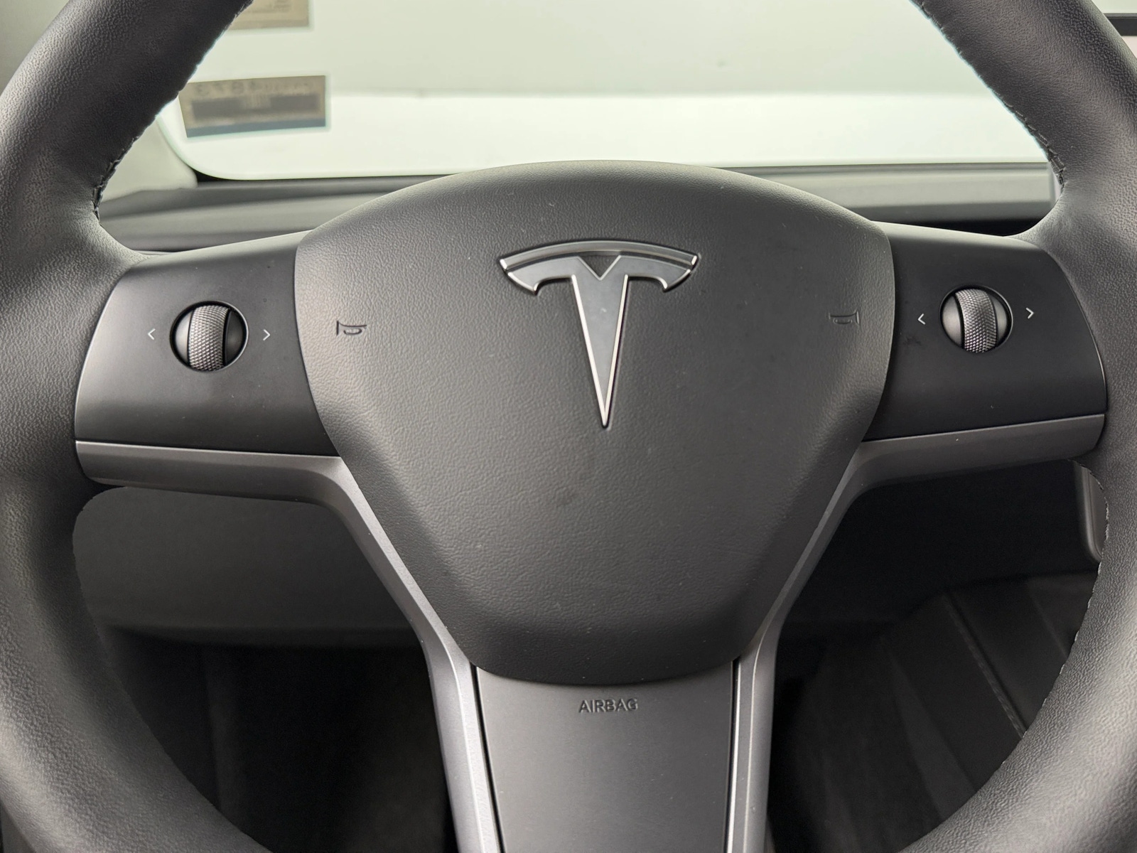 Thumbnail: 2022 Tesla Model Y - 4