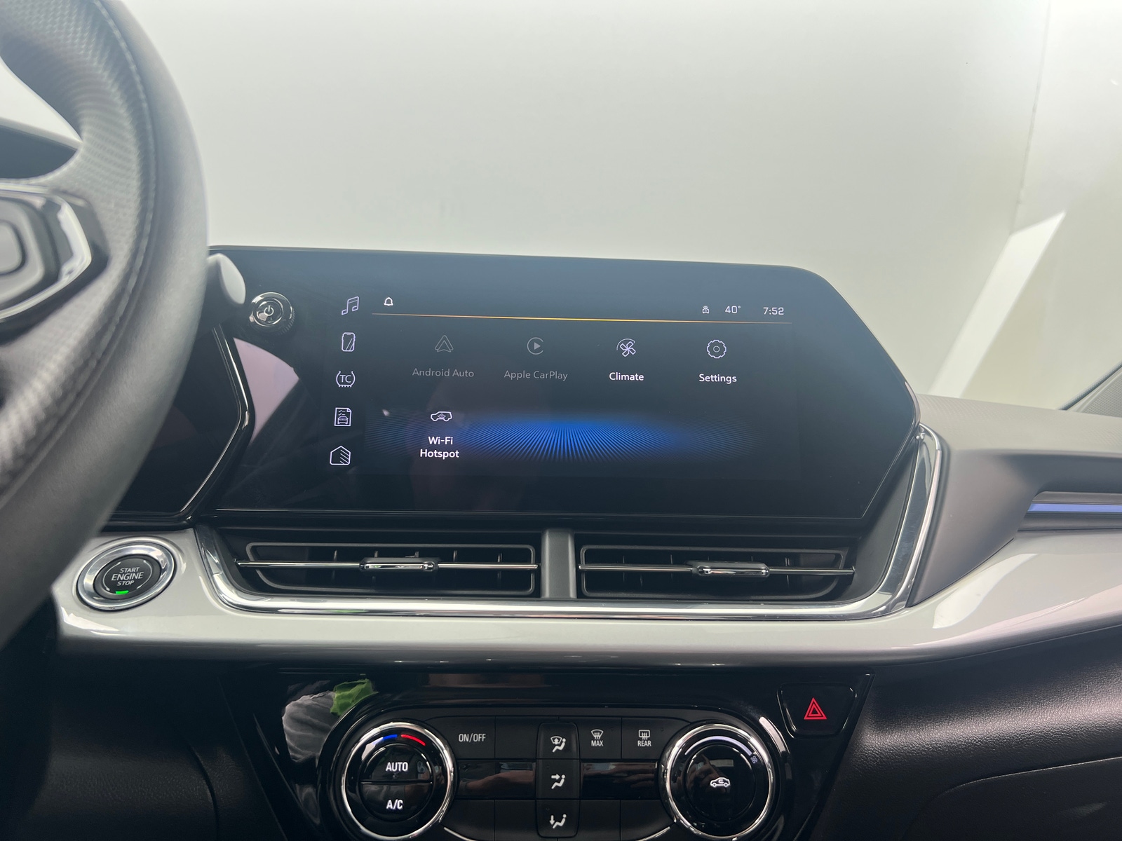 Thumbnail: 2025 Chevrolet Trax - 4