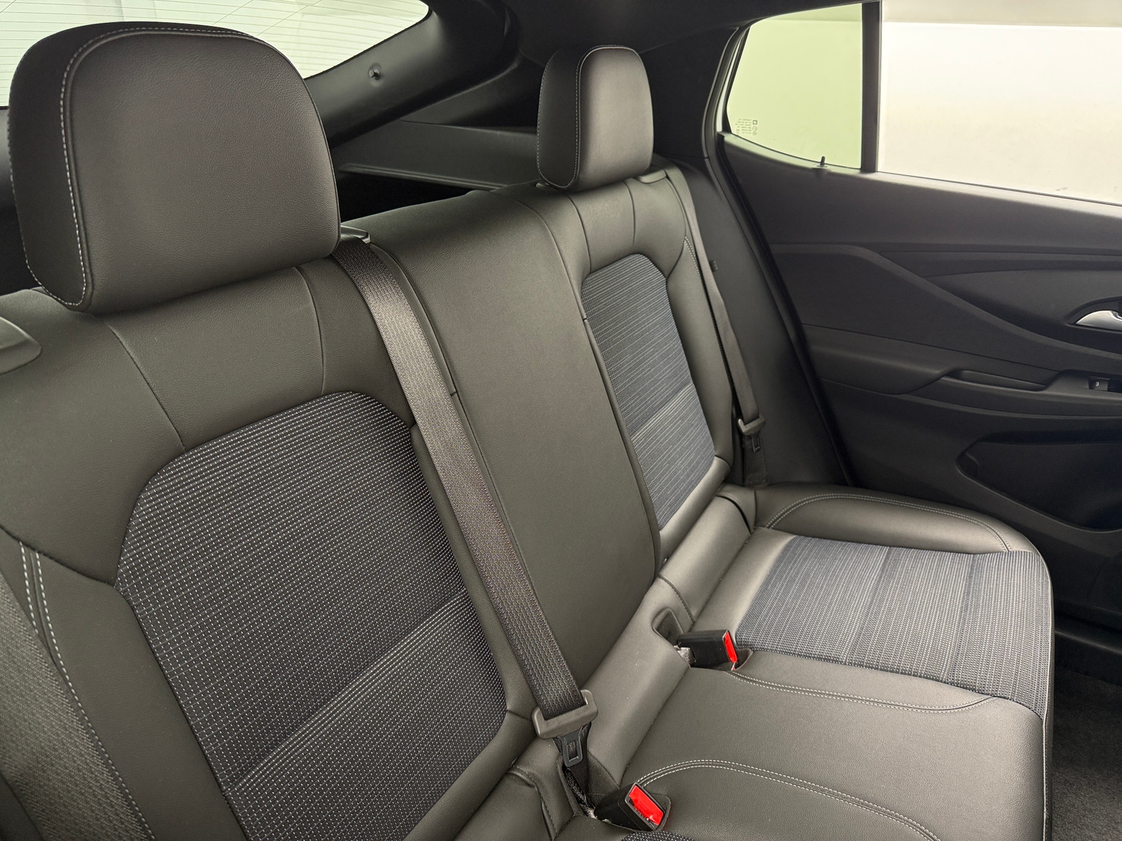 Thumbnail: 2025 Buick Envista - 5