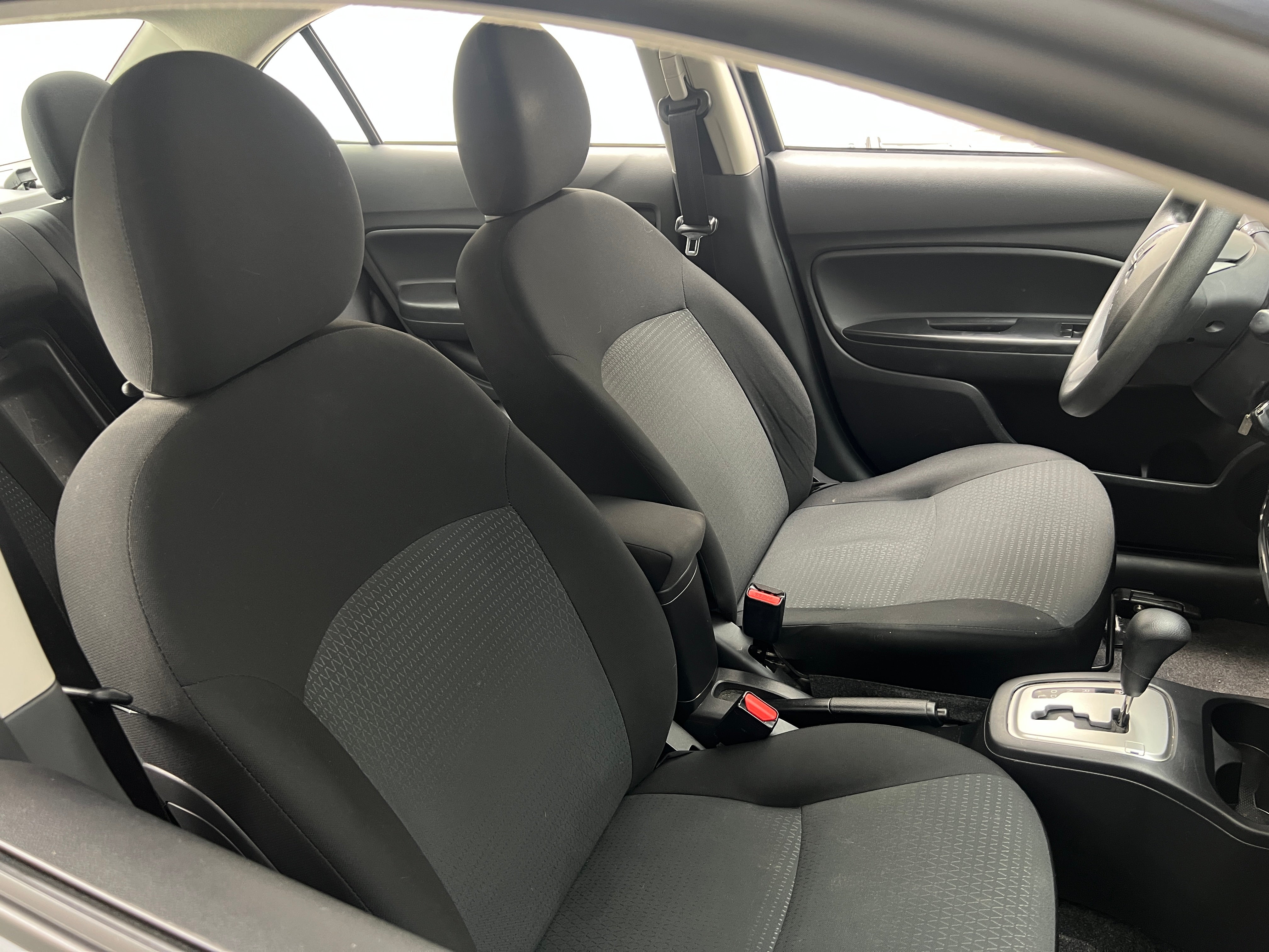 2024 Mitsubishi Mirage G4