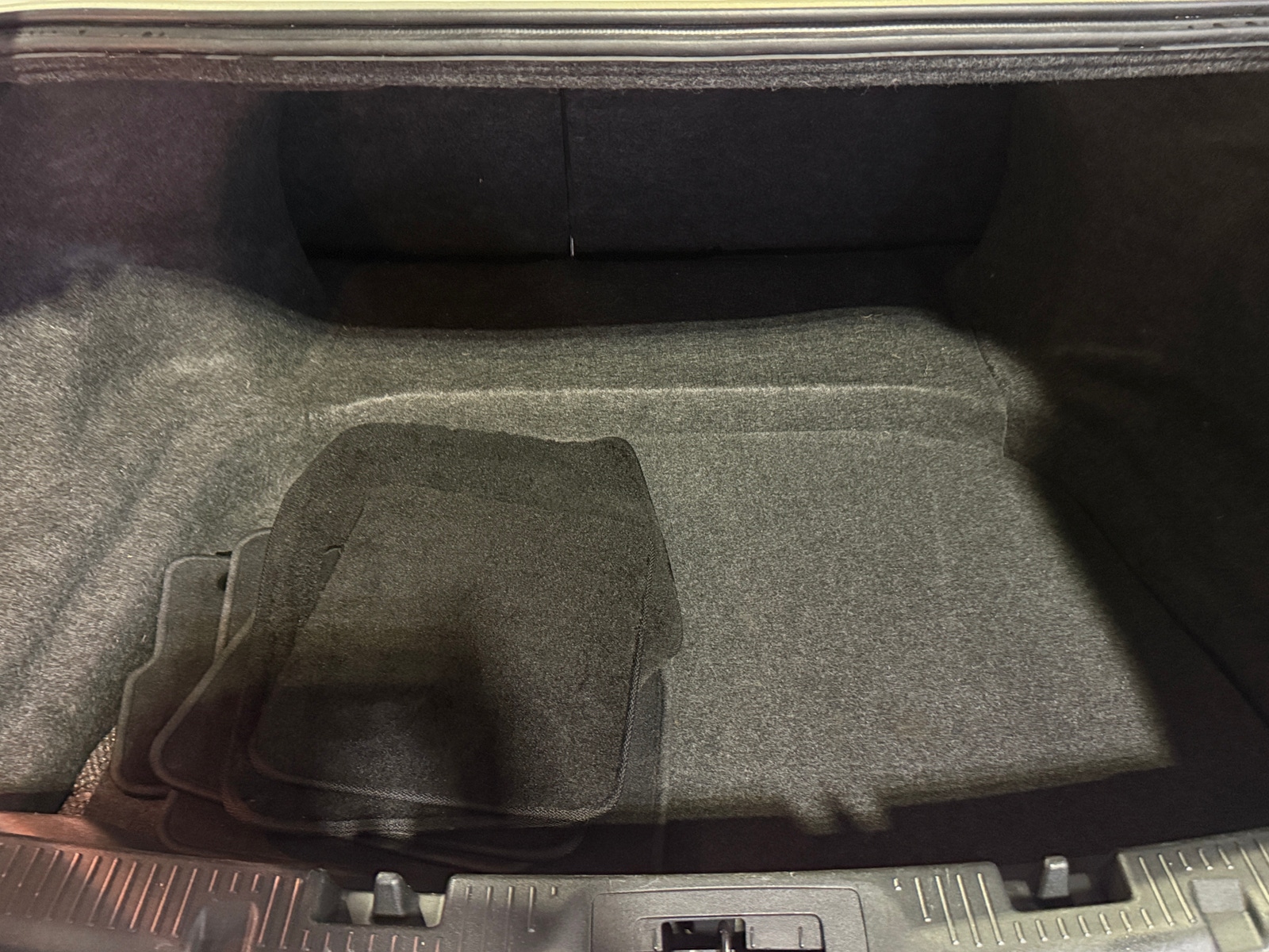 Thumbnail: 2013 Ford Taurus - 6