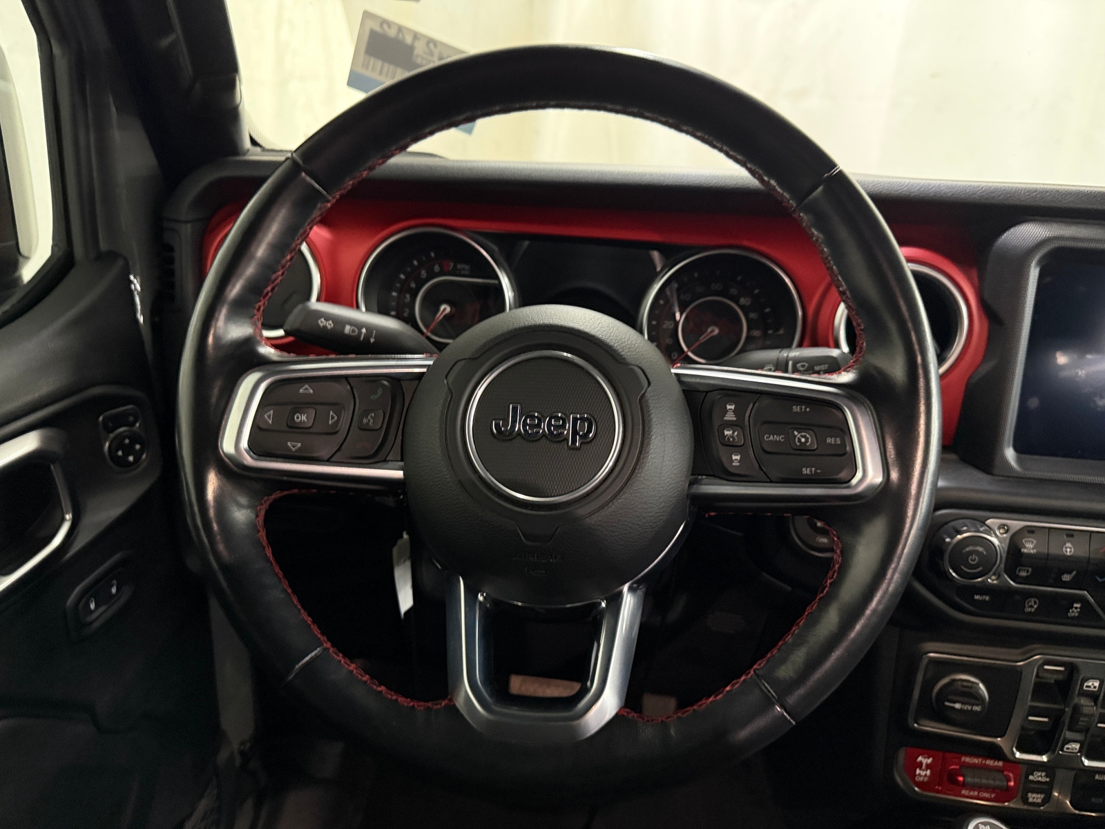 Thumbnail: 2020 Jeep Gladiator - 5