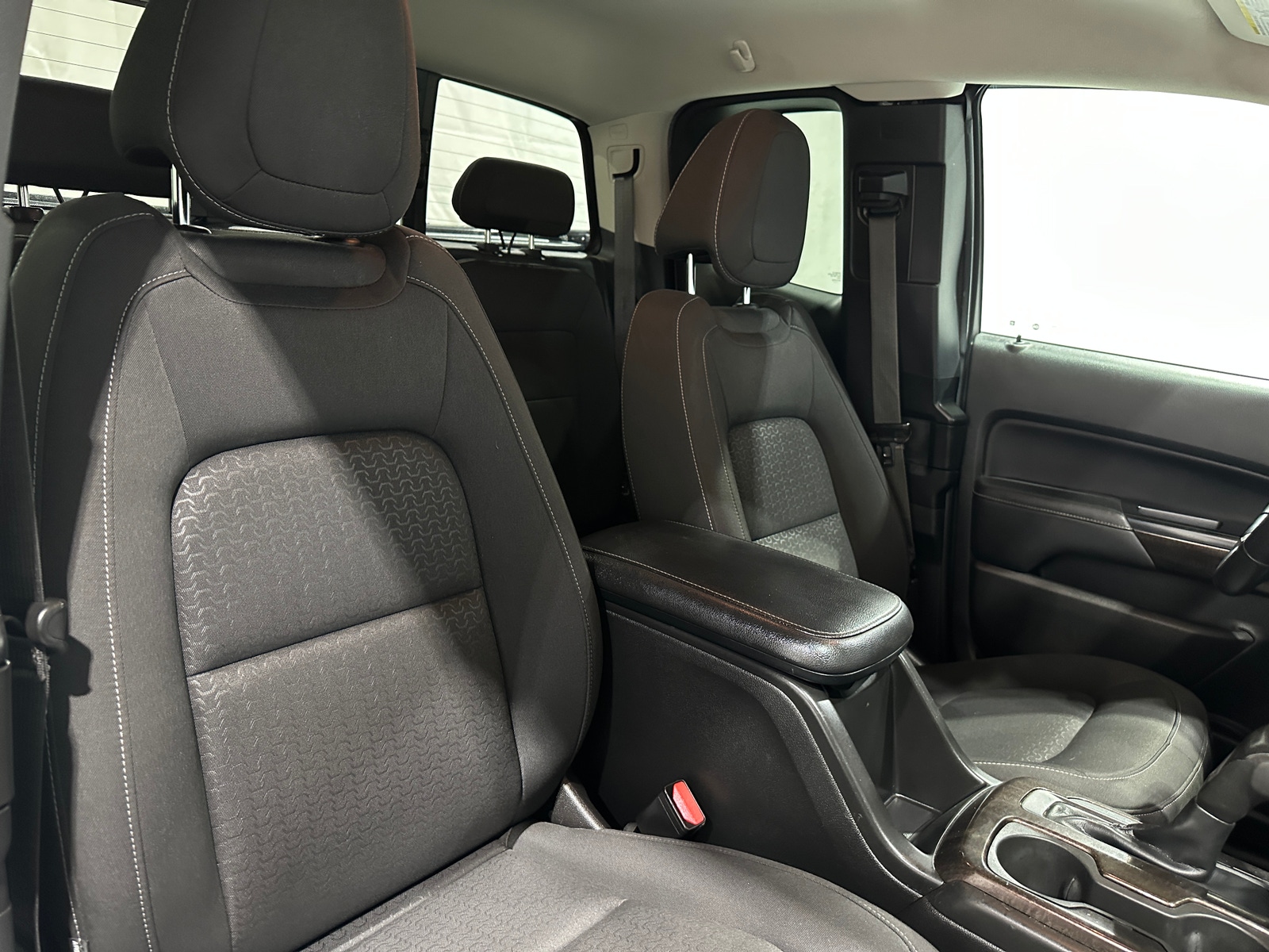 Thumbnail: 2017 GMC Canyon - 2