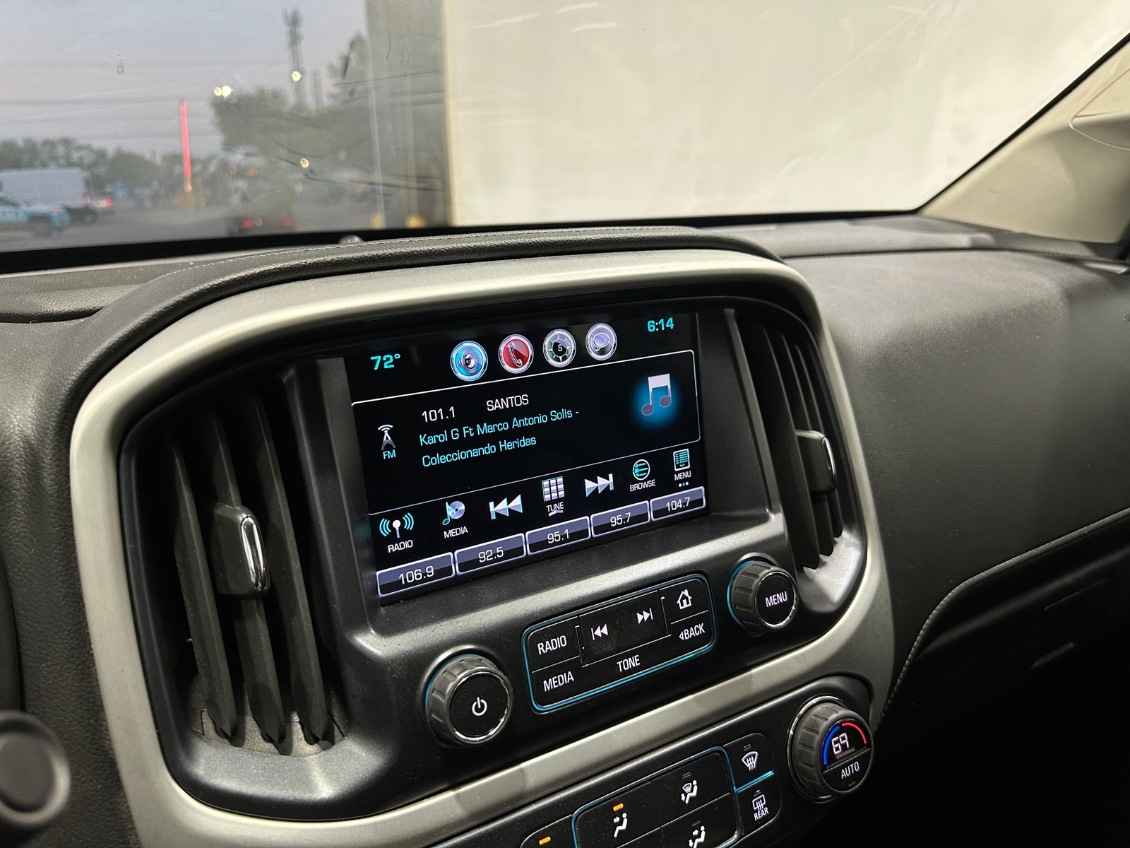 Thumbnail: 2017 GMC Canyon - 3