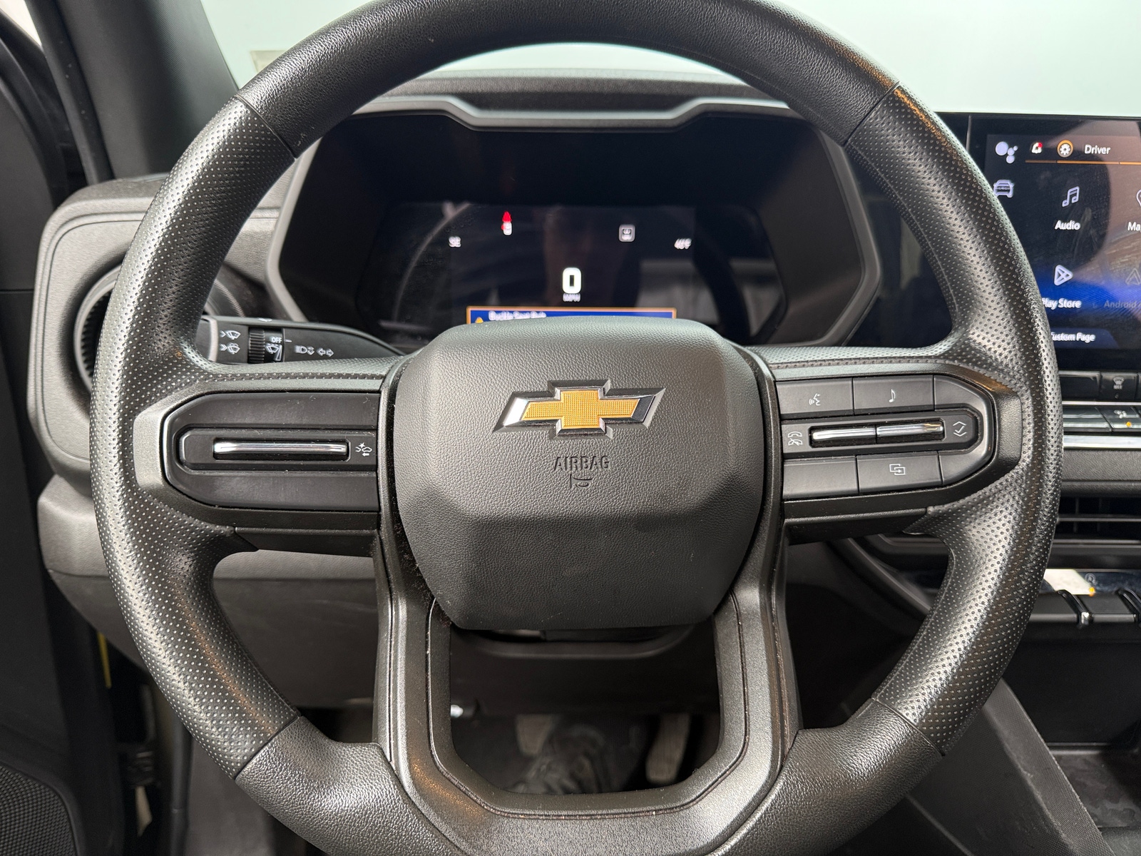 Thumbnail: 2023 Chevrolet Colorado - 5