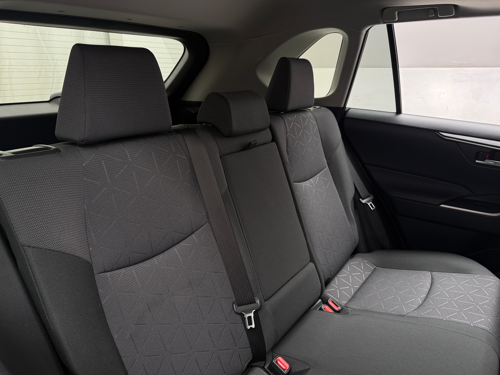 Thumbnail: 2019 Toyota RAV4 - 6