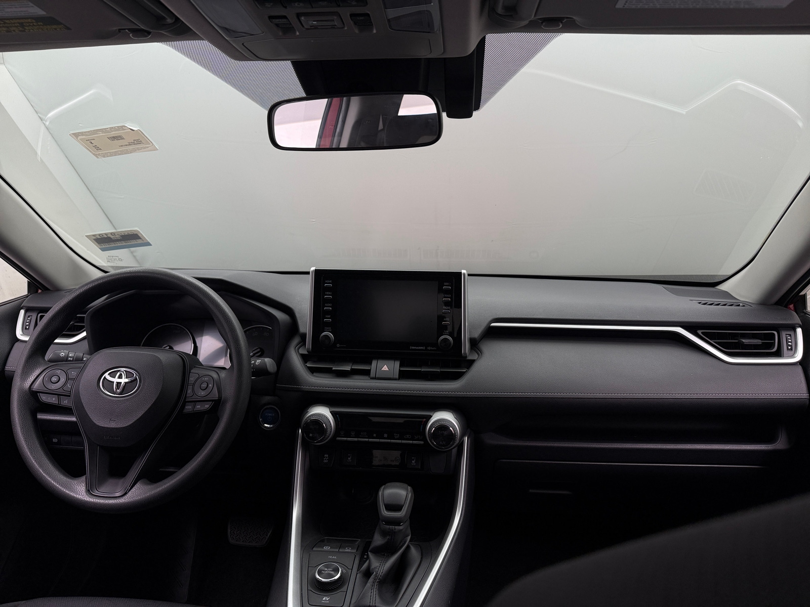 Thumbnail: 2019 Toyota RAV4 - 3