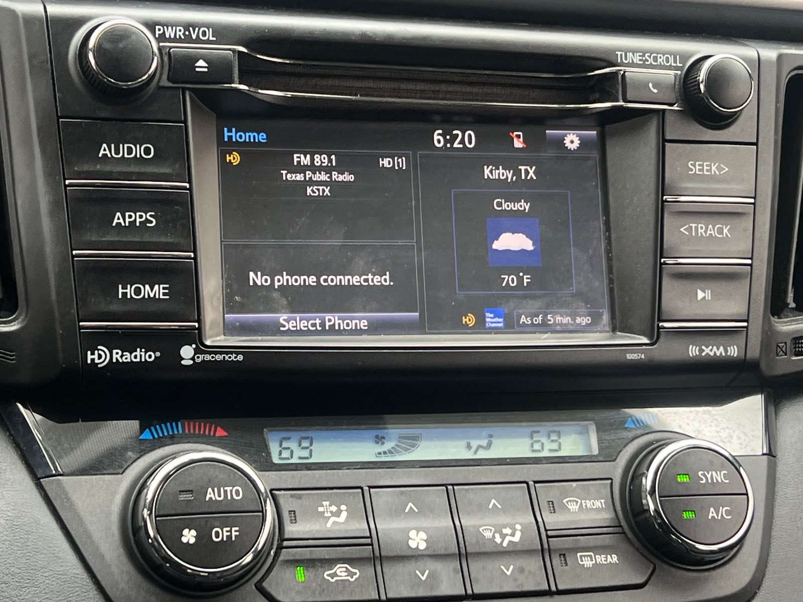 Thumbnail: 2016 Toyota RAV4 - 3