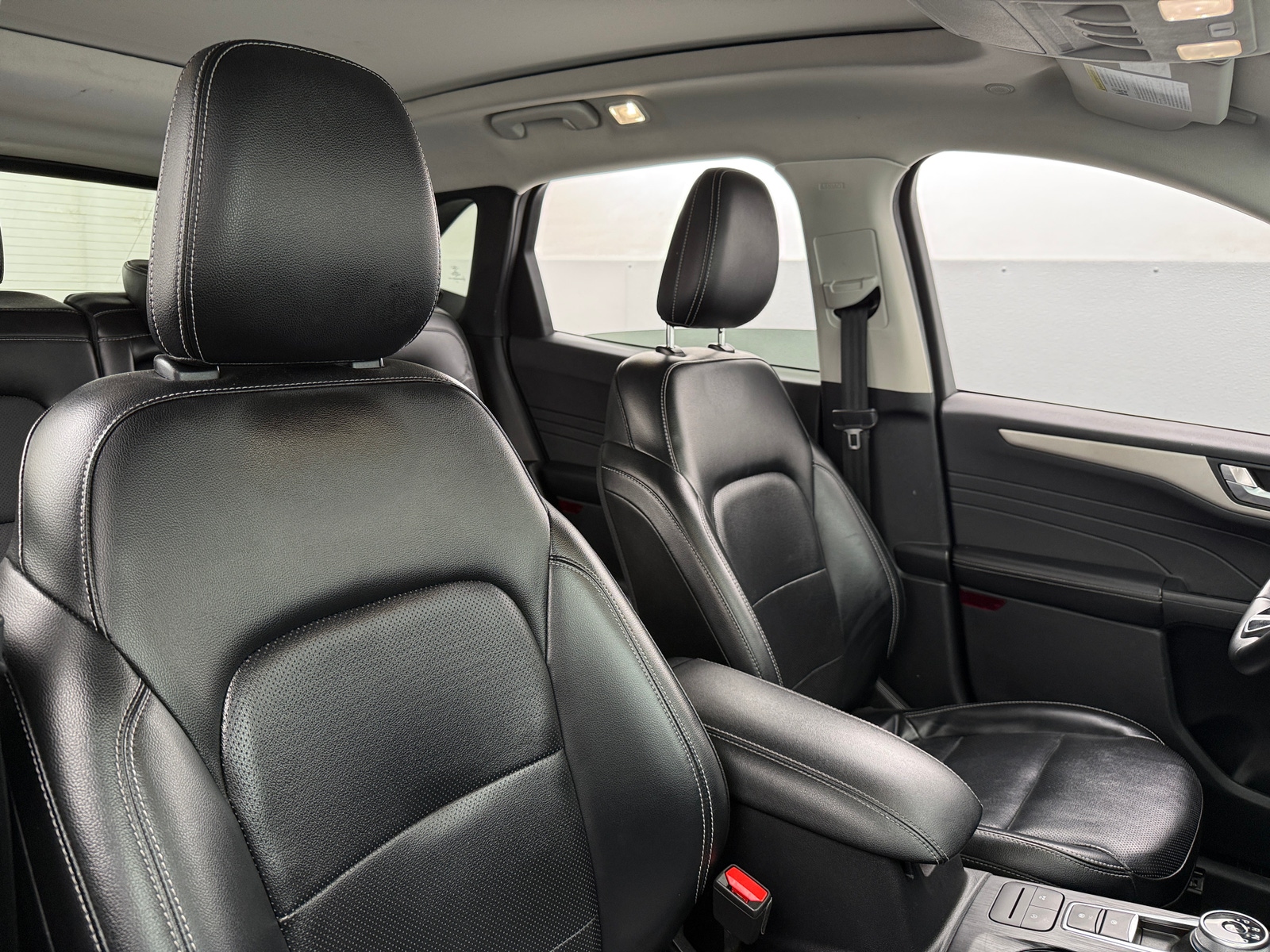 Thumbnail: 2022 Ford Escape - 2