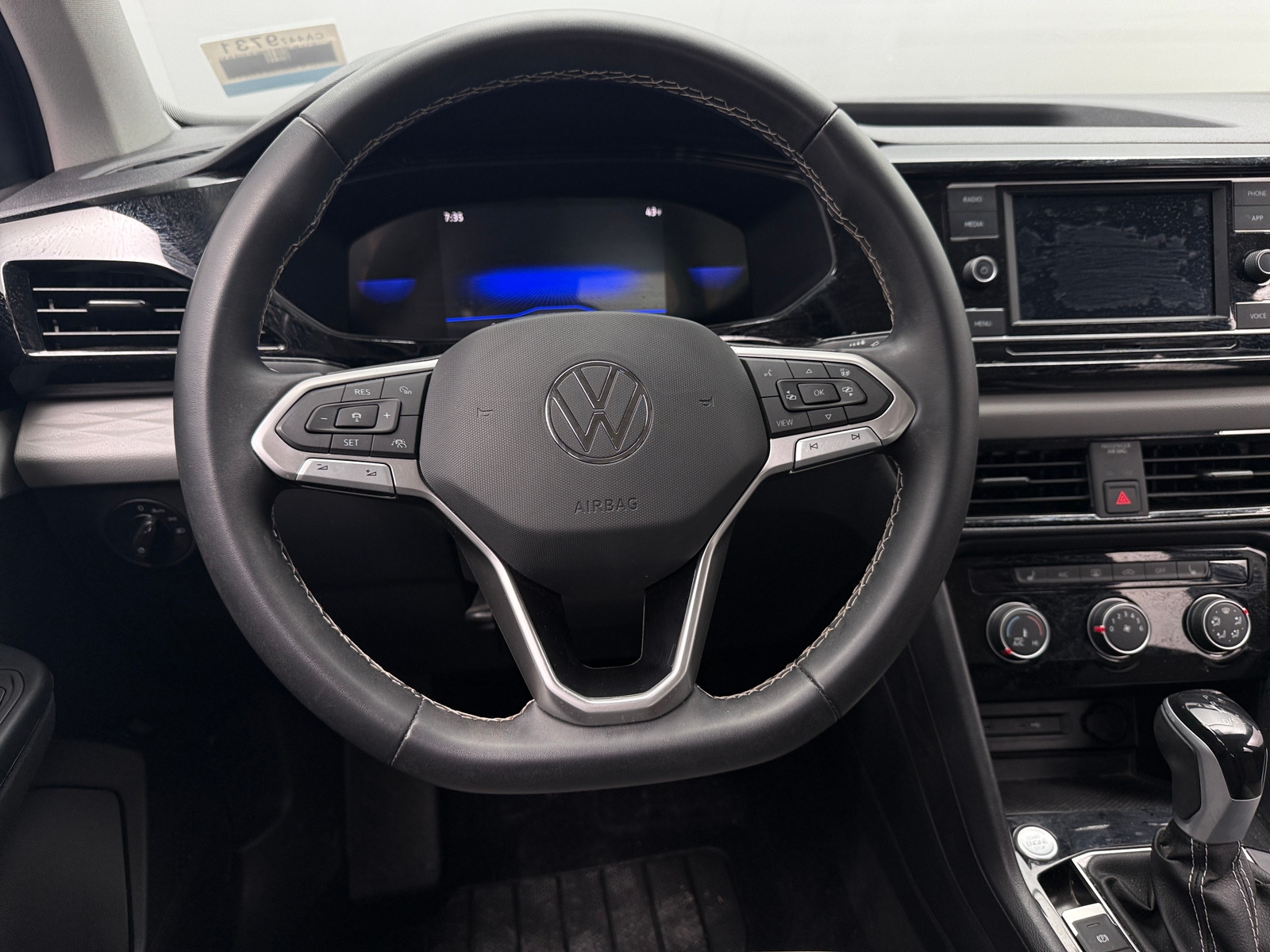 Thumbnail: 2023 Volkswagen Taos - 5