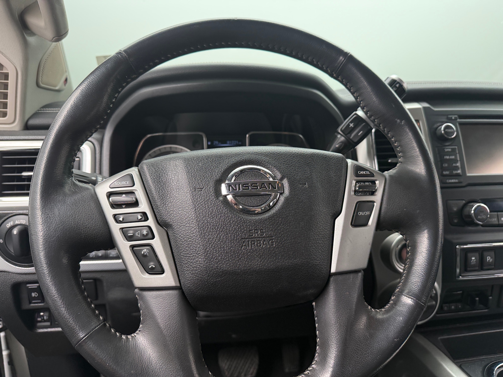 Thumbnail: 2017 Nissan Titan - 5