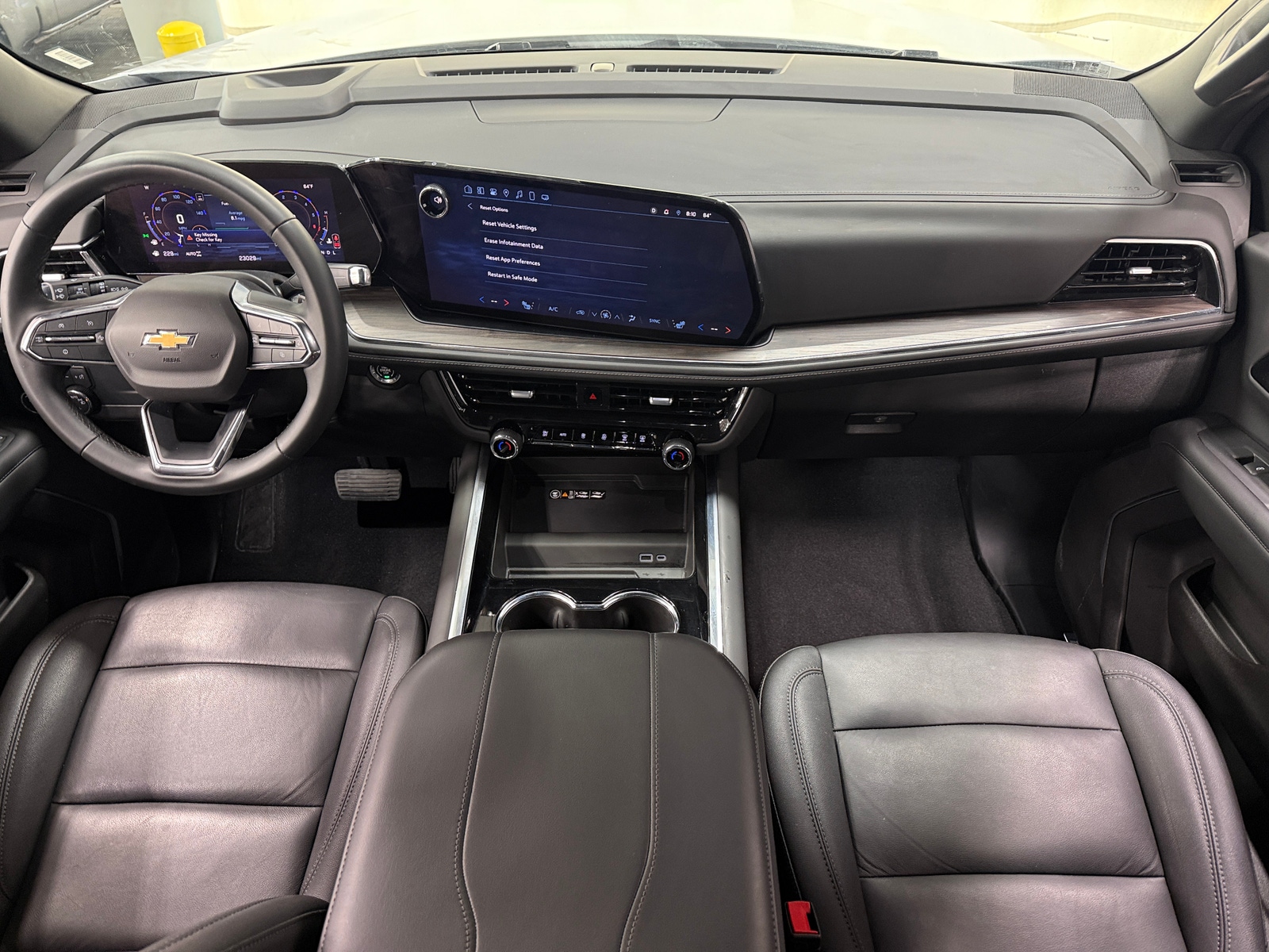 Thumbnail: 2025 Chevrolet Tahoe - 2