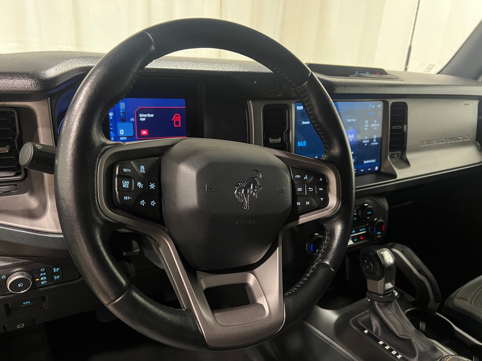 Thumbnail: 2021 Ford Bronco - 5