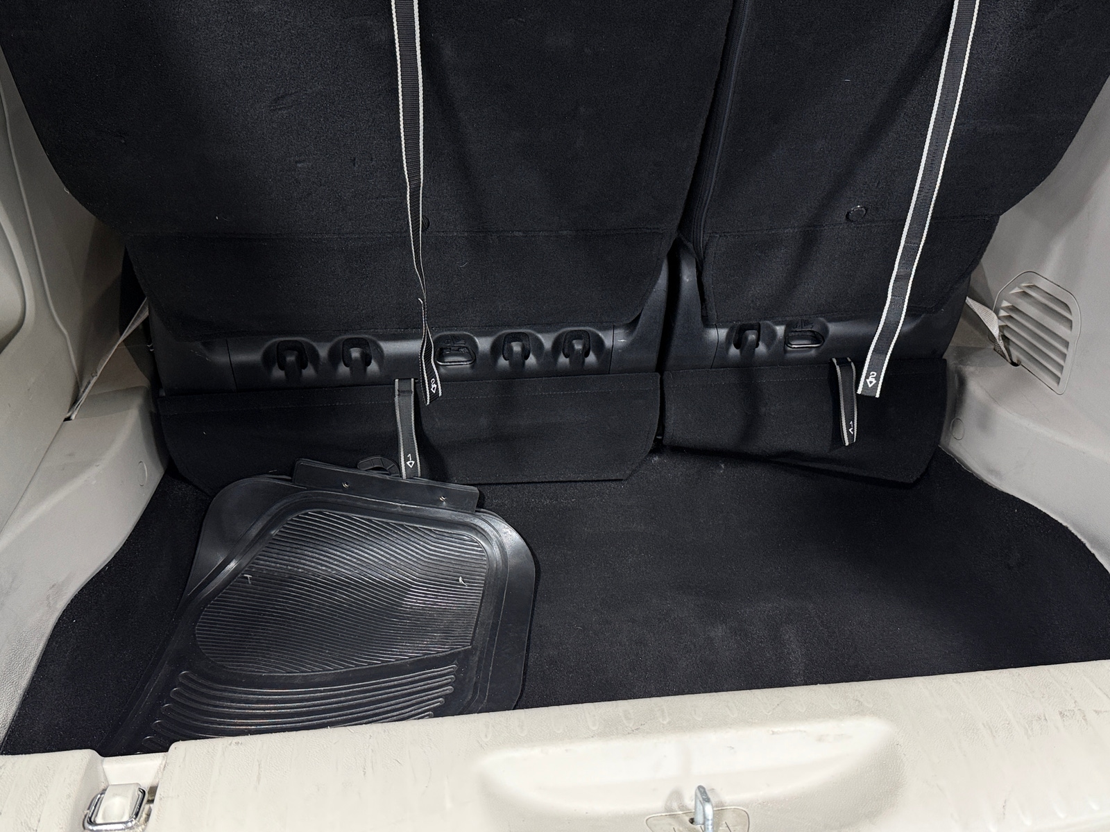 Thumbnail: 2023 Chrysler Pacifica - 6