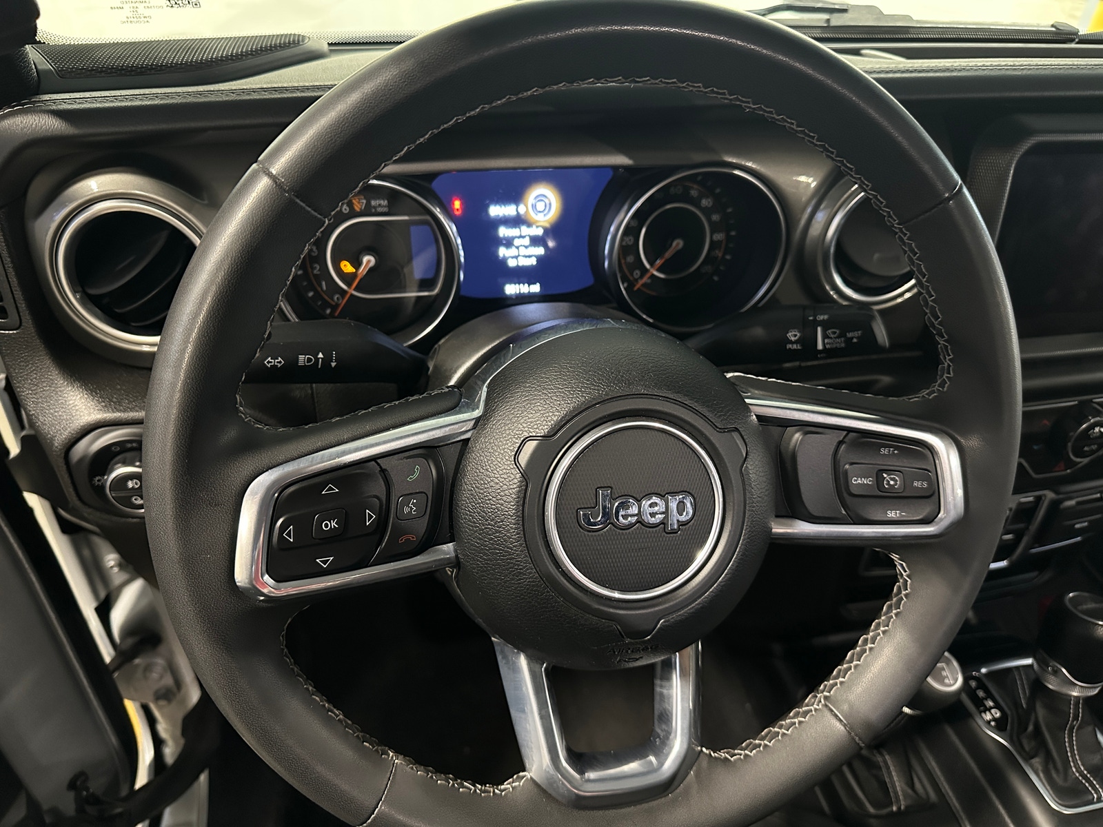 Thumbnail: 2023 Jeep Gladiator - 5