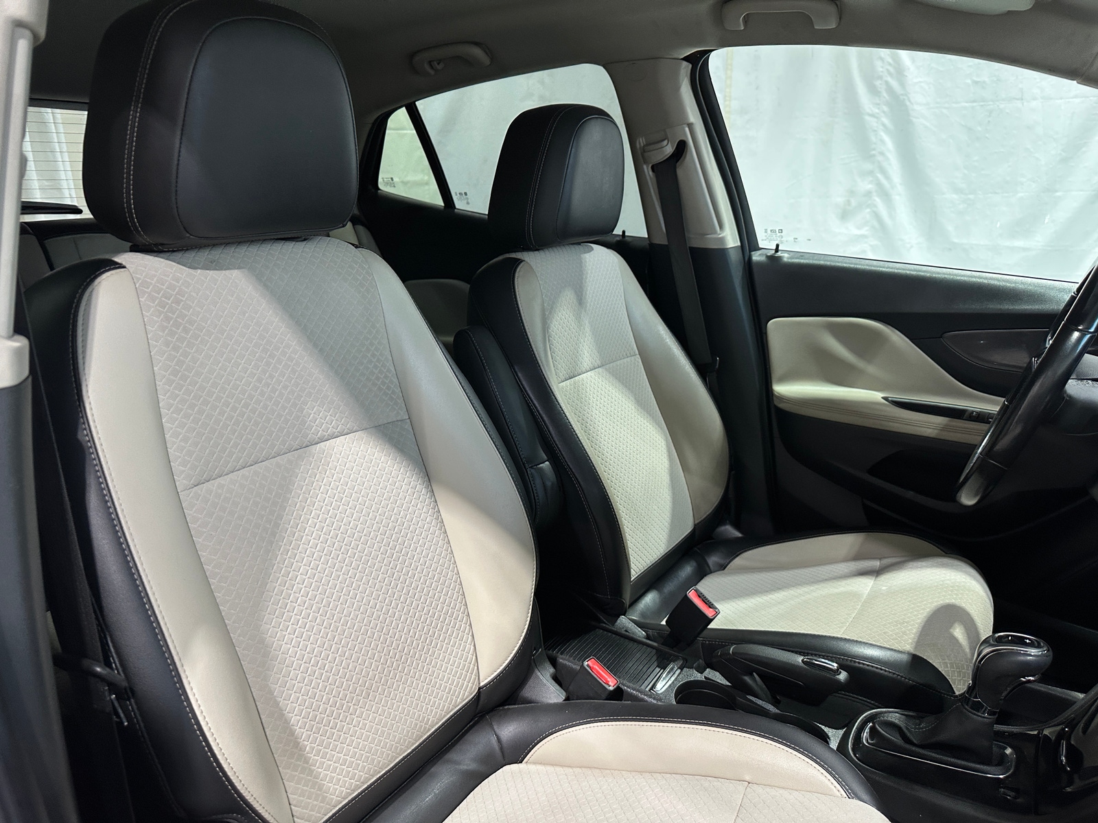 Thumbnail: 2019 Buick Encore - 2