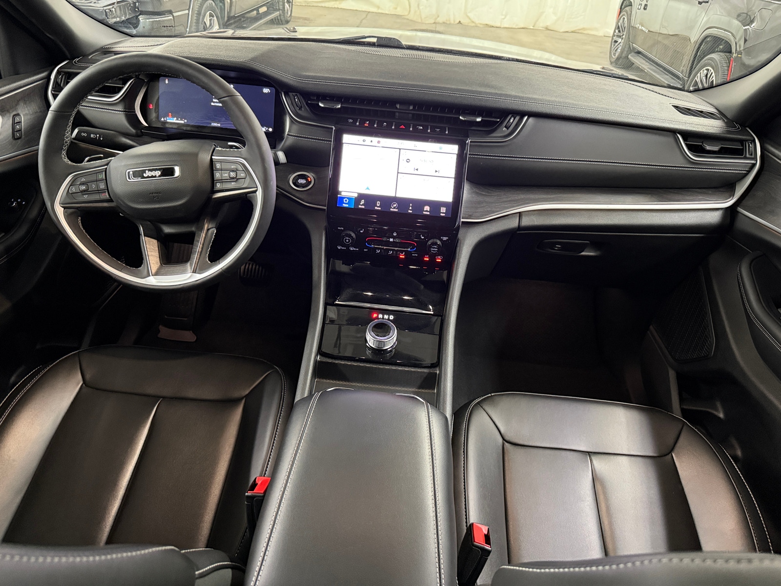 Thumbnail: 2024 Jeep Grand Cherokee - 2