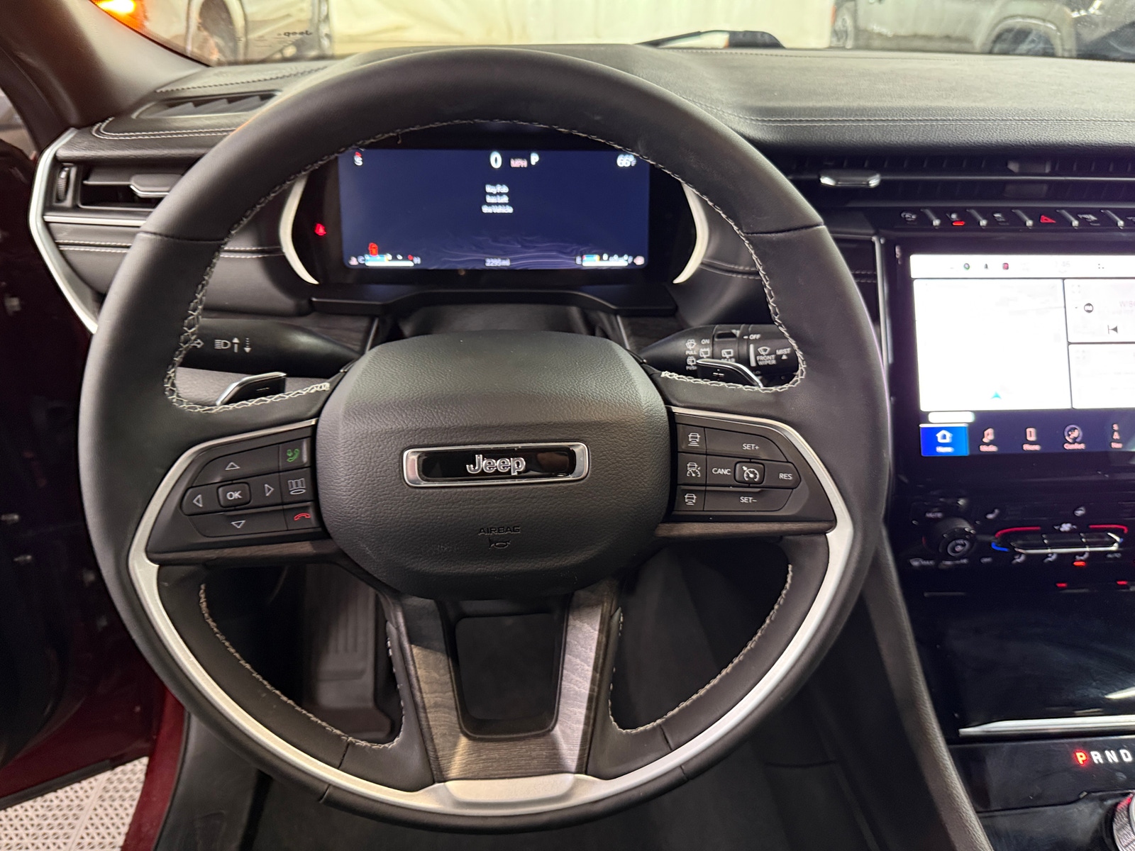 Thumbnail: 2024 Jeep Grand Cherokee - 4