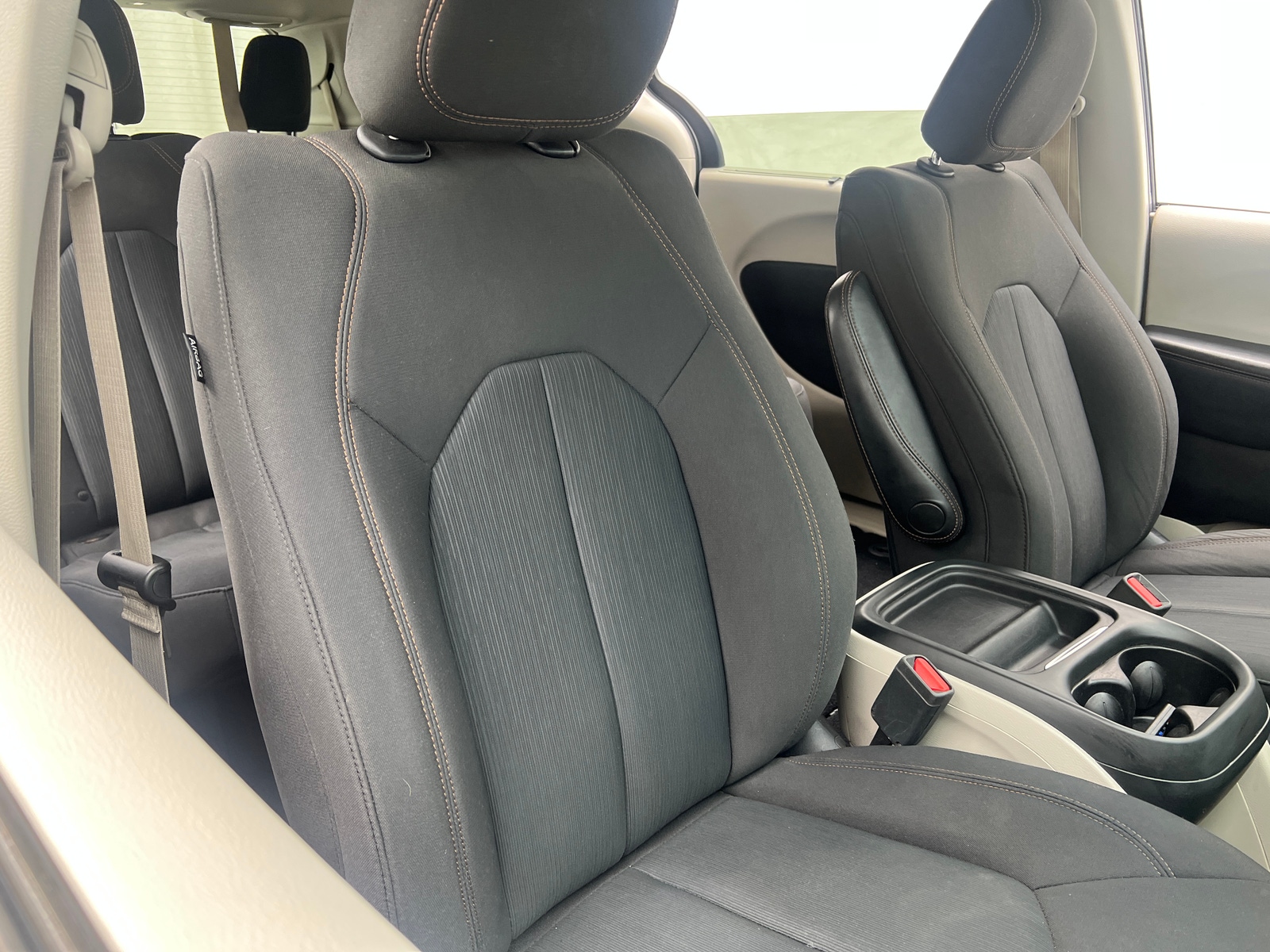 Thumbnail: 2019 Chrysler Pacifica - 2