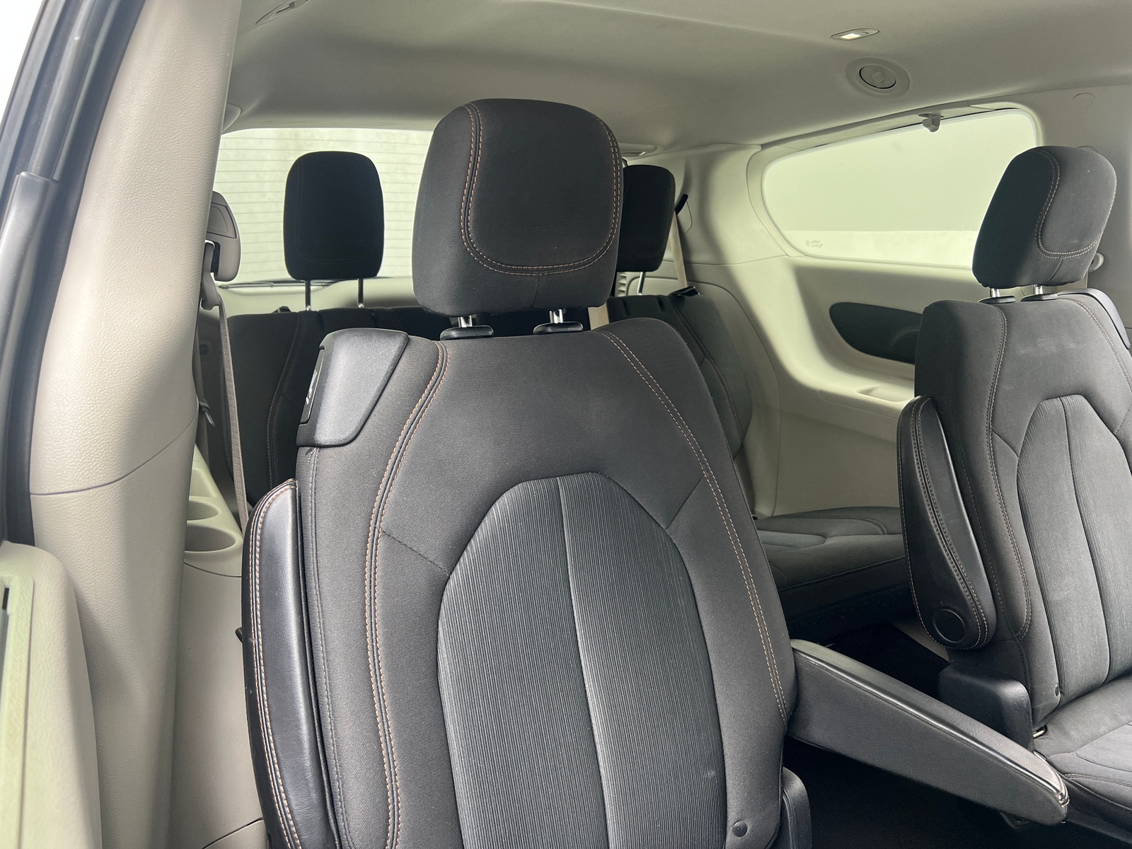 Thumbnail: 2019 Chrysler Pacifica - 6