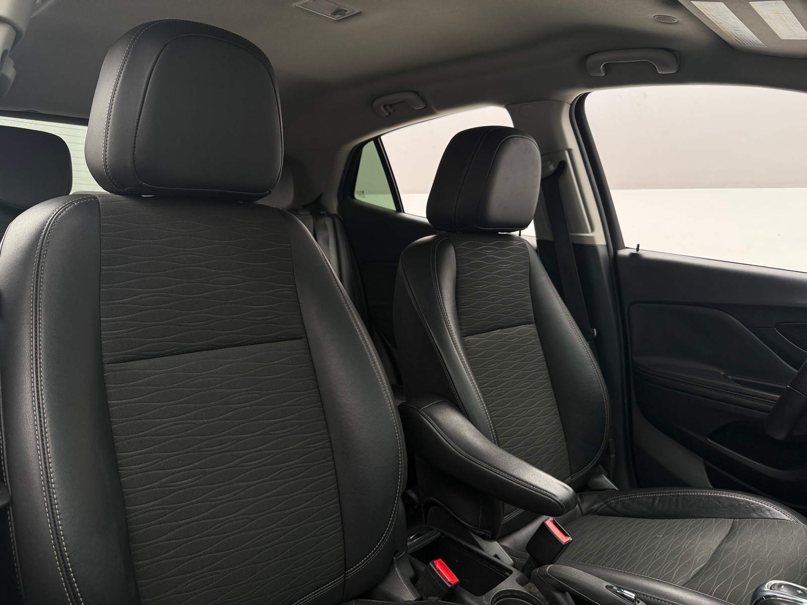 Thumbnail: 2015 Buick Encore - 2