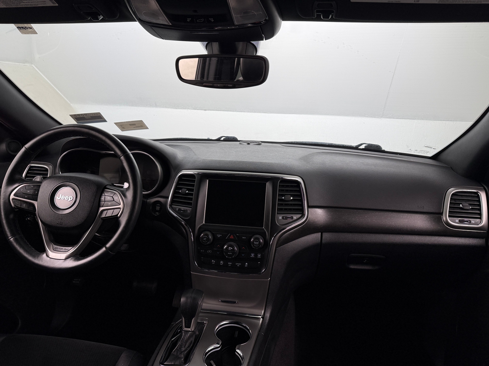 Thumbnail: 2017 Jeep Grand Cherokee - 2