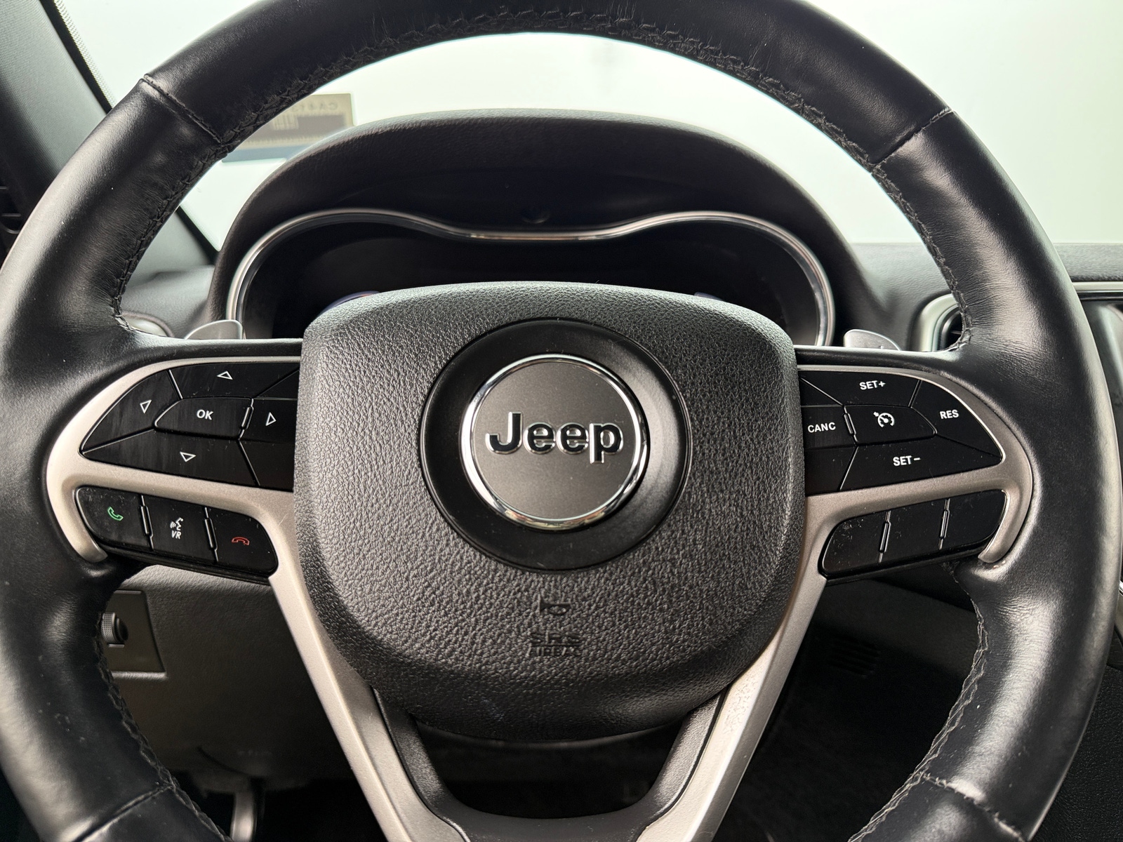 Thumbnail: 2017 Jeep Grand Cherokee - 4