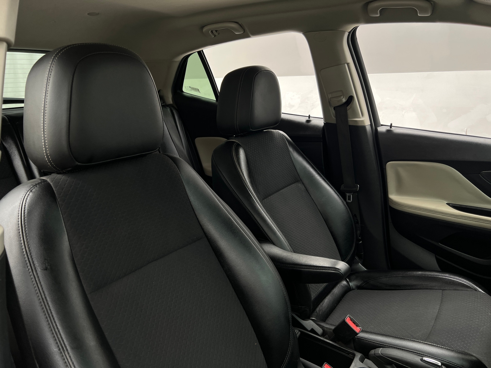 Thumbnail: 2020 Buick Encore - 2