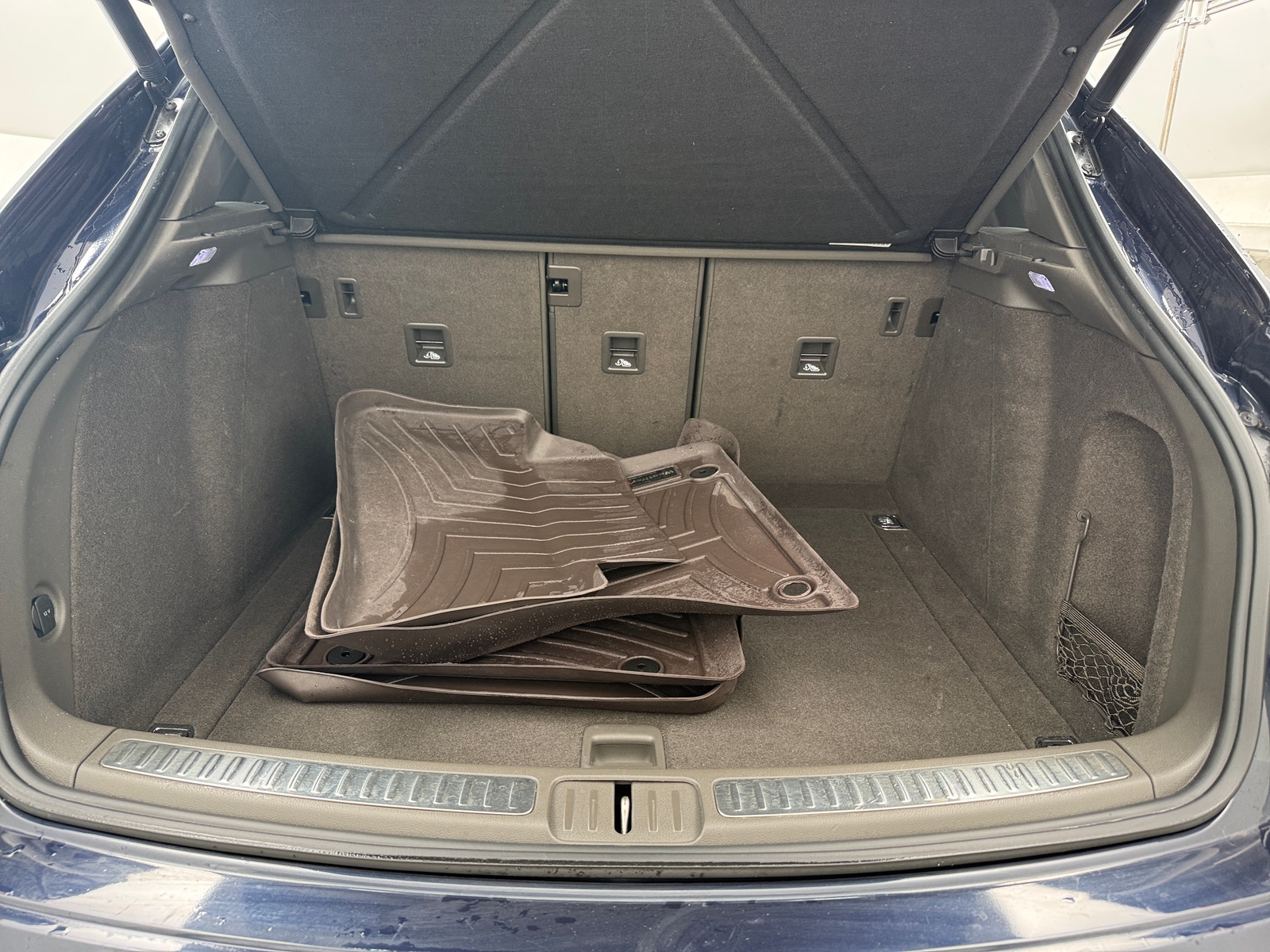 Thumbnail: 2022 Porsche Macan - 6