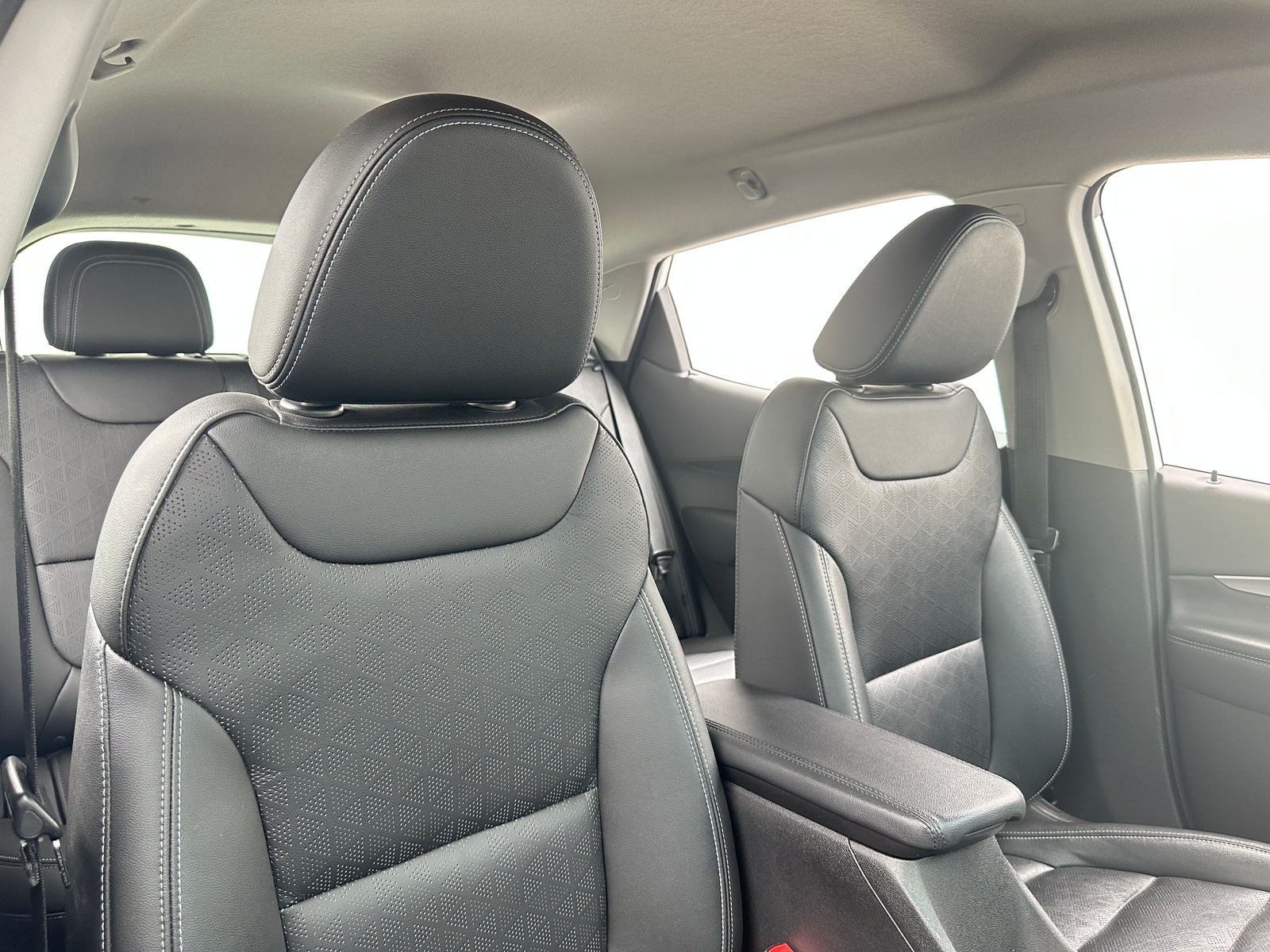 Thumbnail: 2022 Chevrolet Bolt EV - 2