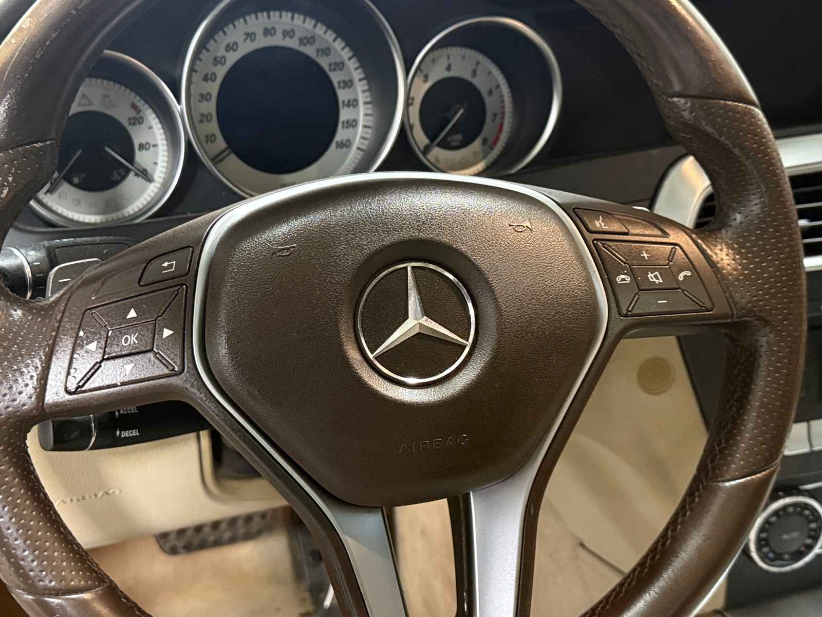 Thumbnail: 2013 Mercedes-Benz C-Class - 3