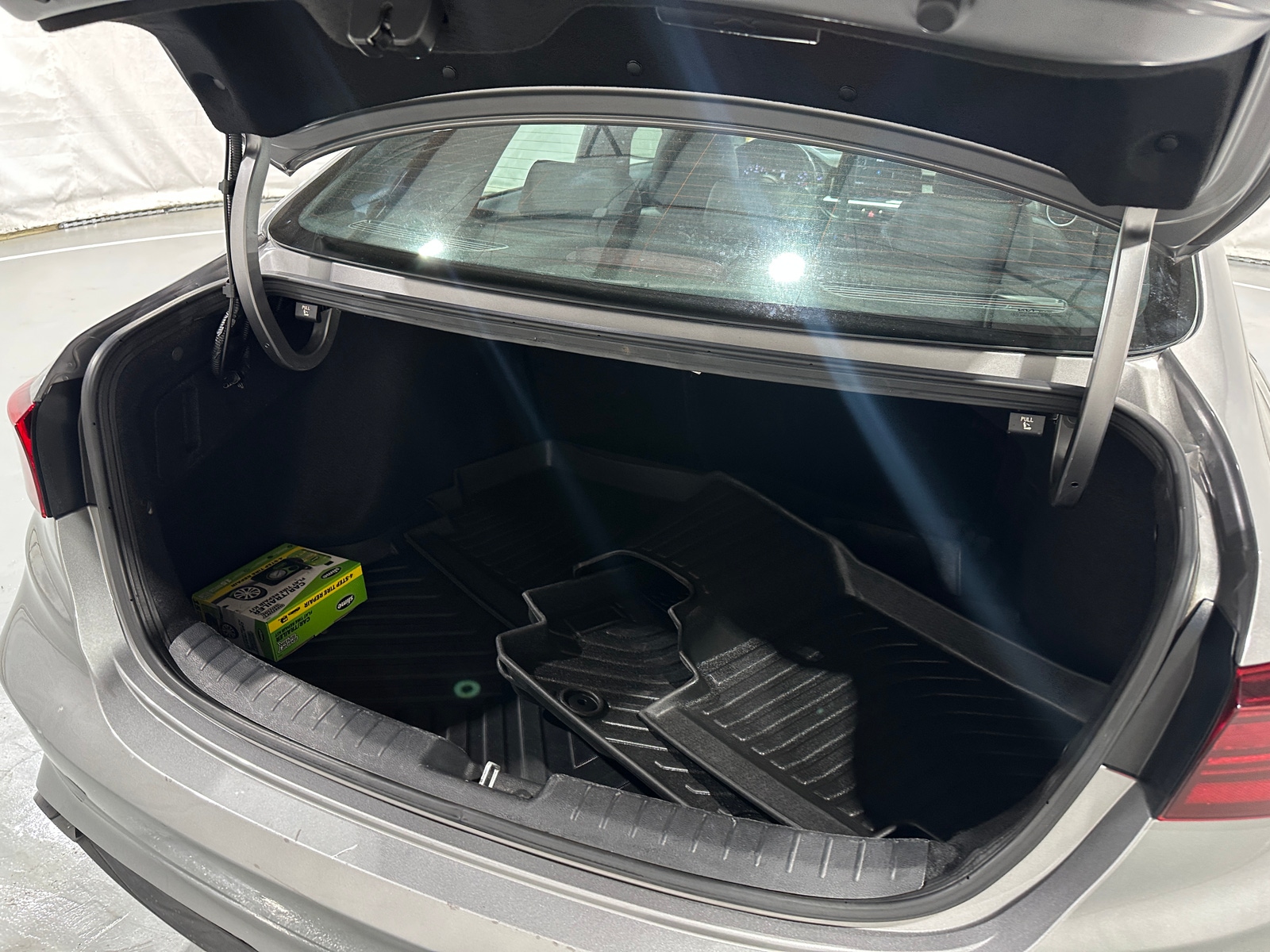 Thumbnail: 2023 Kia Forte - 7