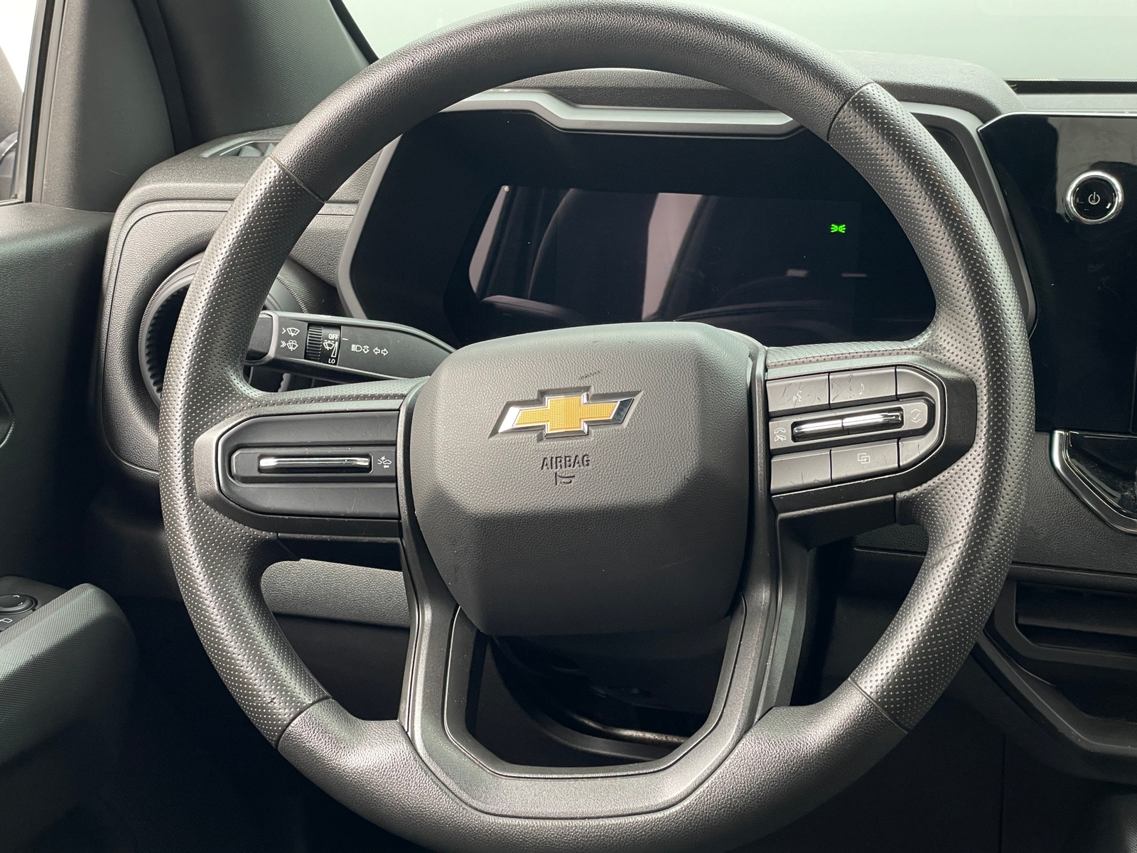 Thumbnail: 2023 Chevrolet Colorado - 5