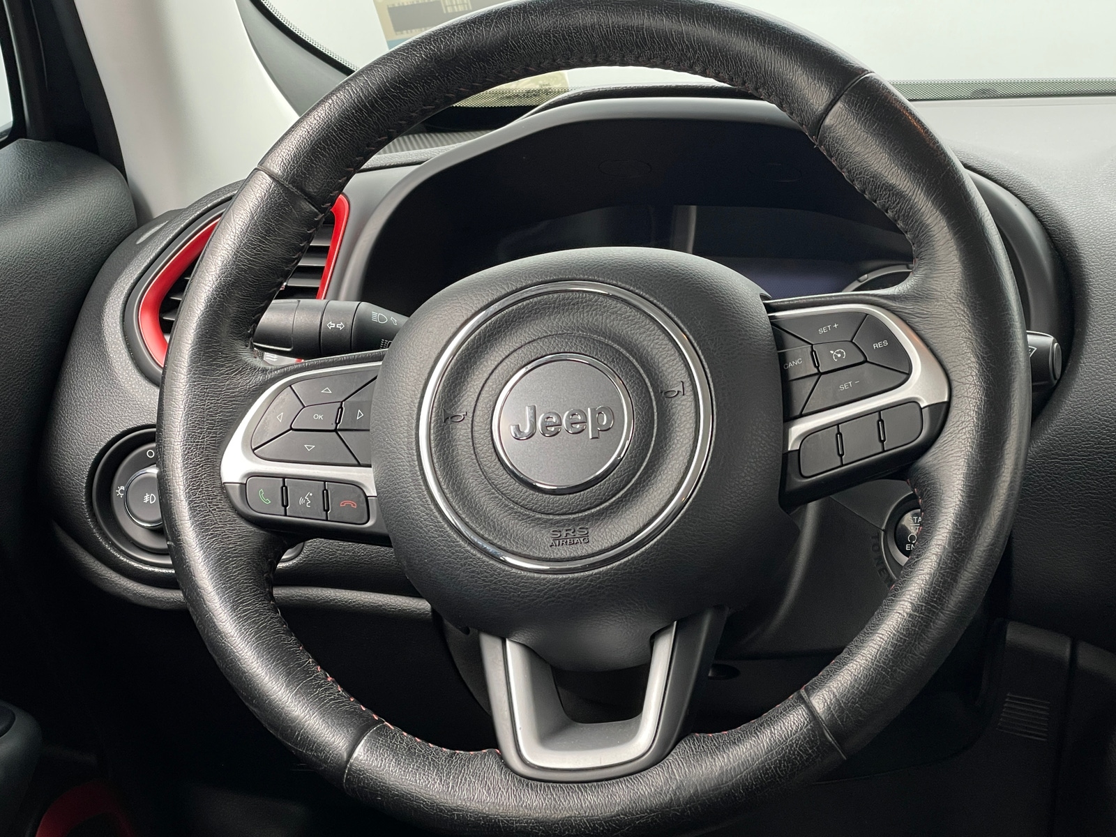 Thumbnail: 2018 Jeep Renegade - 5