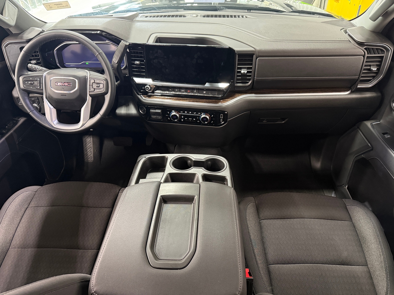 Thumbnail: 2024 GMC Sierra 1500 - 3