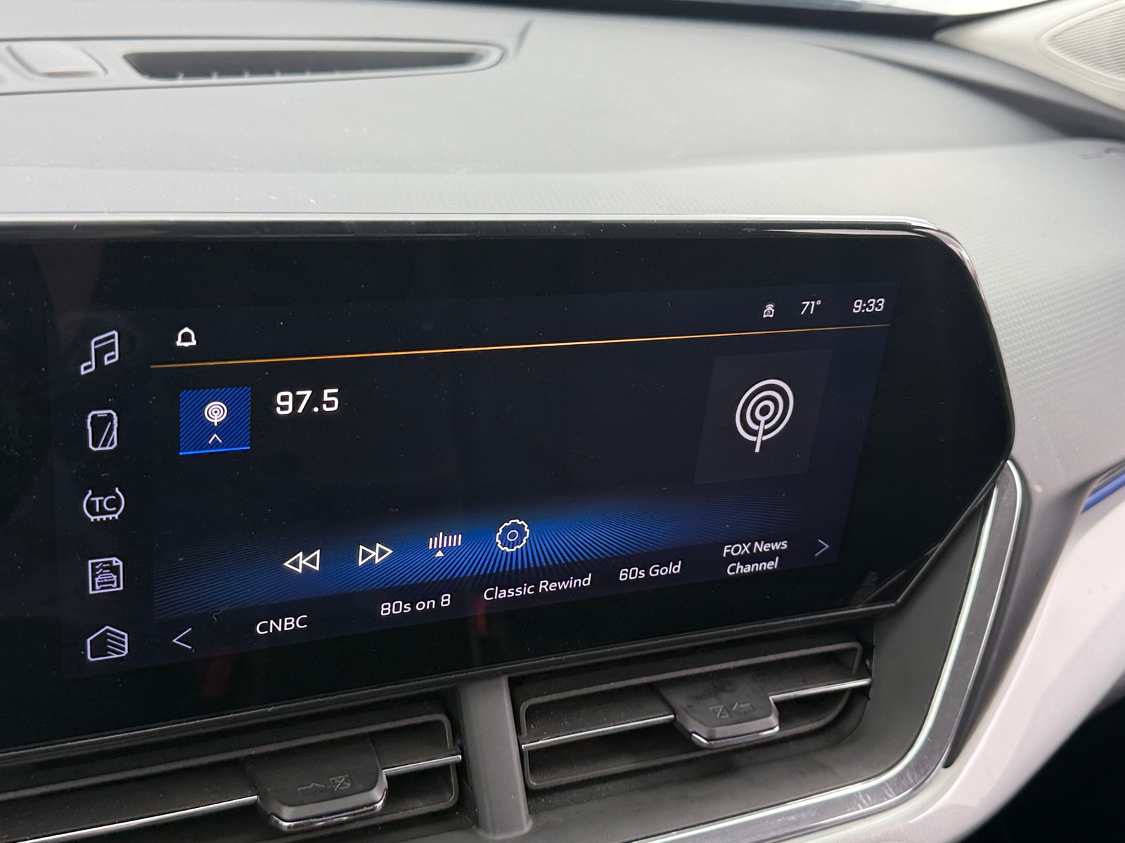 Thumbnail: 2025 Chevrolet Trax - 4