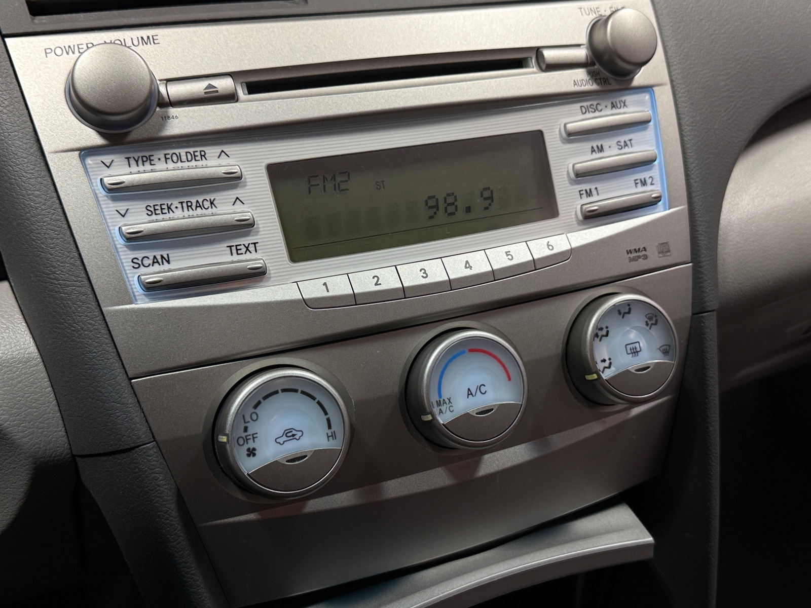 Thumbnail: 2010 Toyota Camry - 4