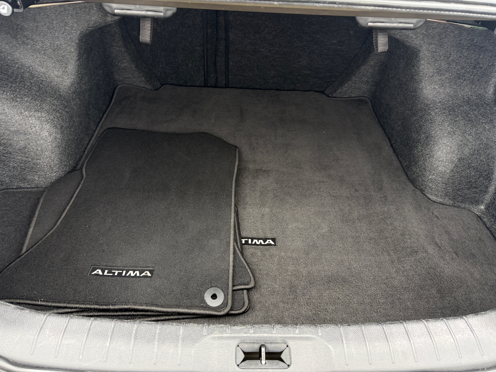 Thumbnail: 2025 Nissan Altima - 7